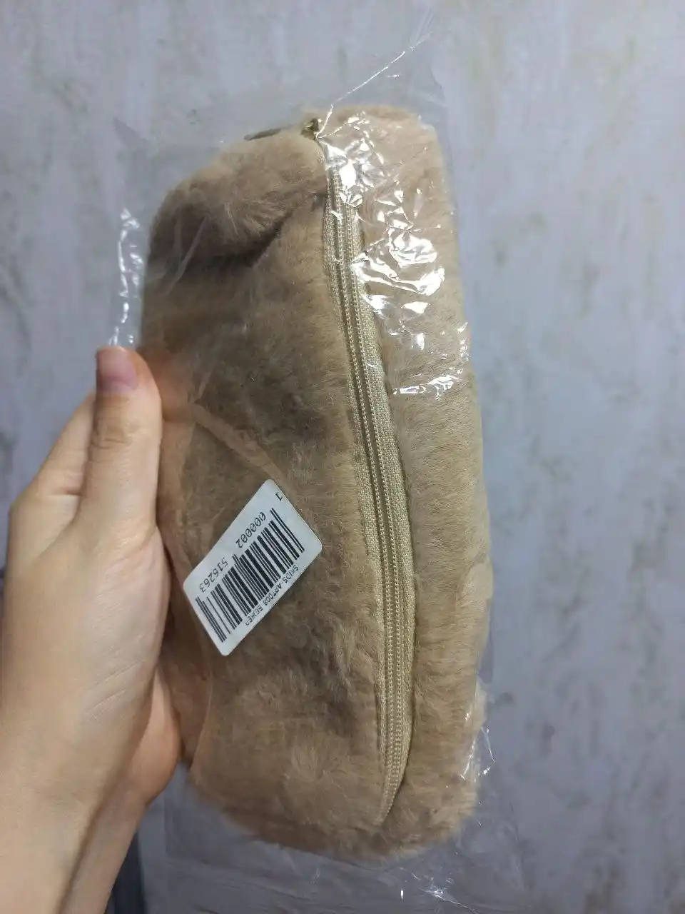 Maktabga mo‘ljallangan mo‘ynali qalamdon