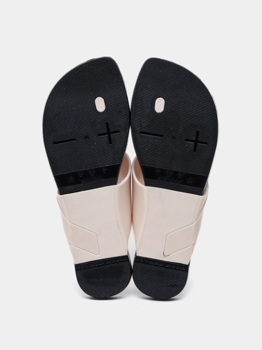 Ayollar vietnamkalar VOICES CHINELO ZEN
