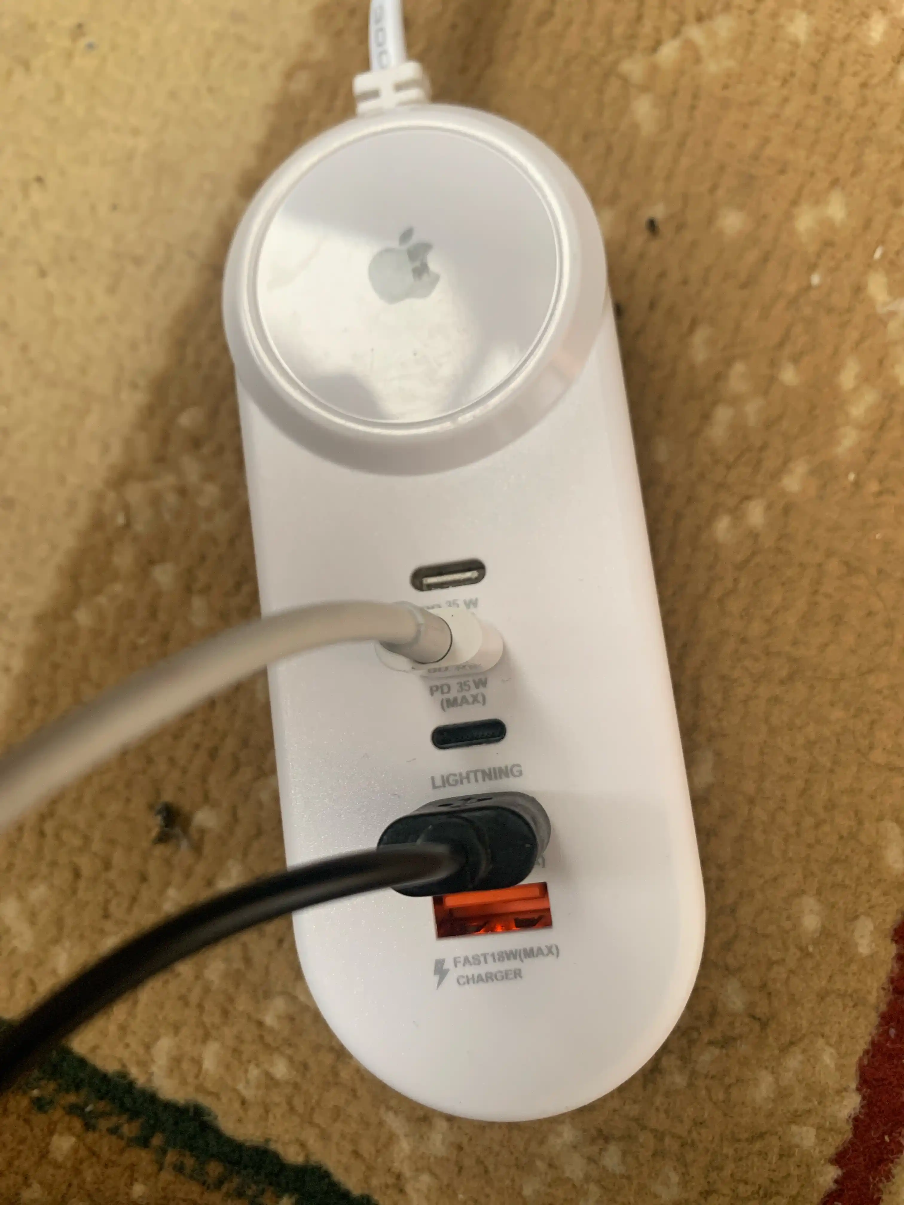 Универсальное зарядное устройство удлинитель, с 5 портами, 2 USB, 2 Type C, 1 Lightning