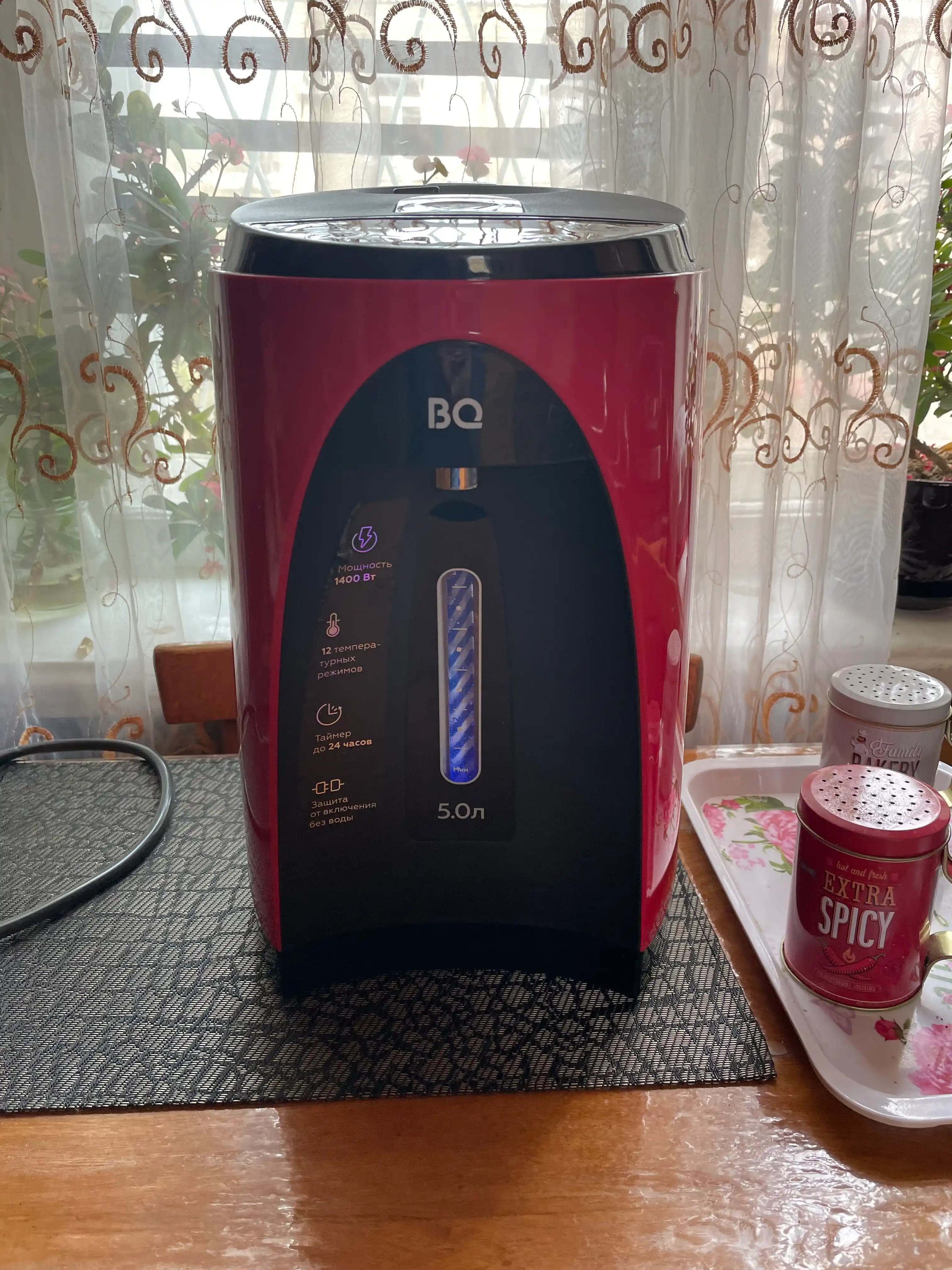 Elektr termopot BQ TP502, quvvati 1400 Vt, oshxona uchun termopot choynak, 5 l