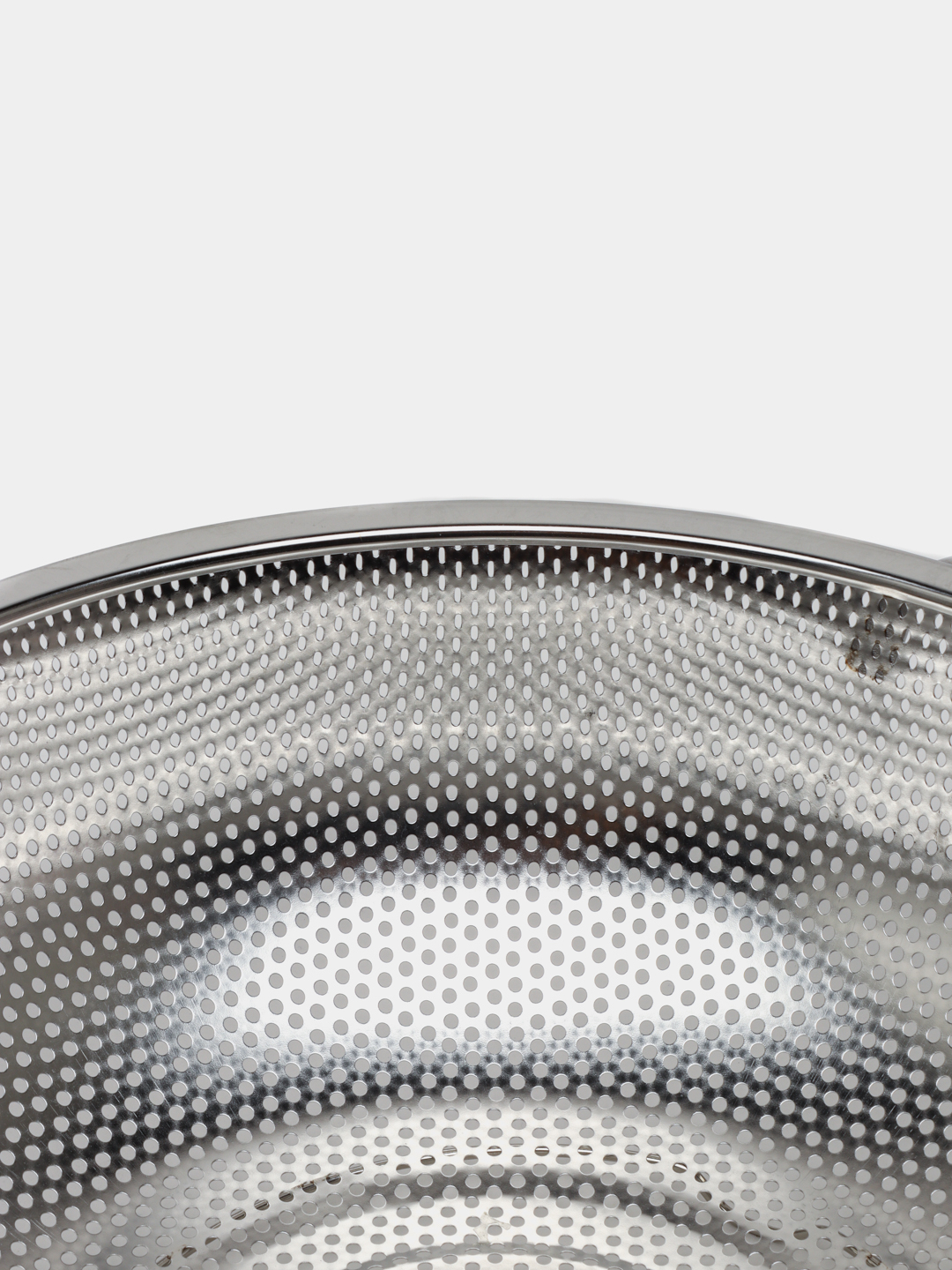 Metall yoqali yalangoch zanjir uygondi