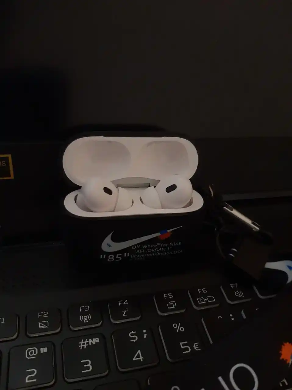 Чехол для наушников Apple силиконовый