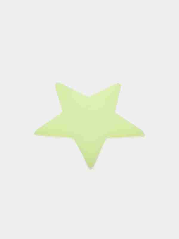 Yulduzlarning kiyinish xonalarida yalangoch holda suratlari Yulduzlarning kiyinish xonalarida yalangoch holda suratlari