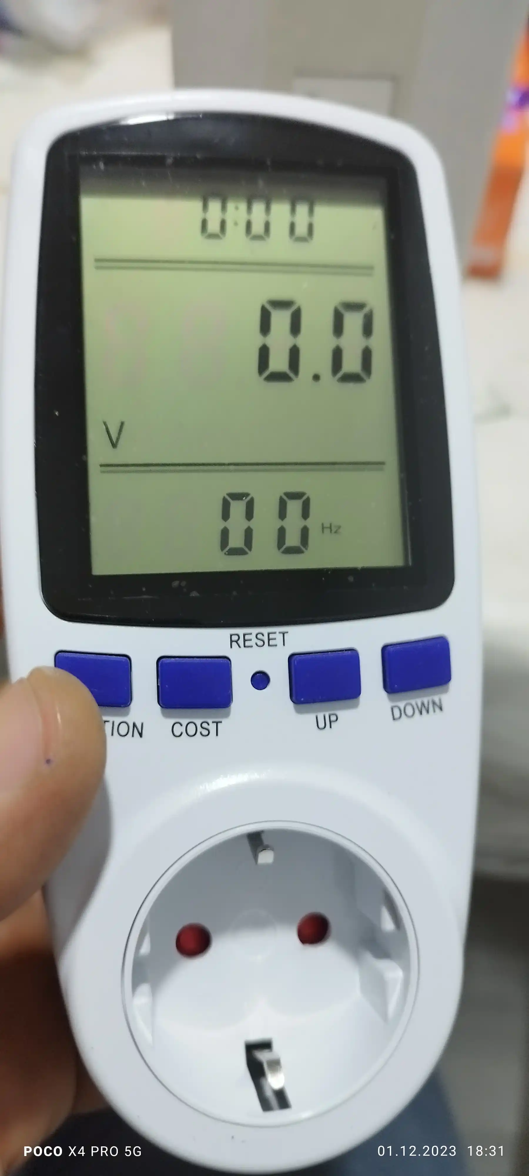 Raqamli vattmetr quvvat o'lchagich rozetkaga energiya hisoblagichi bilan