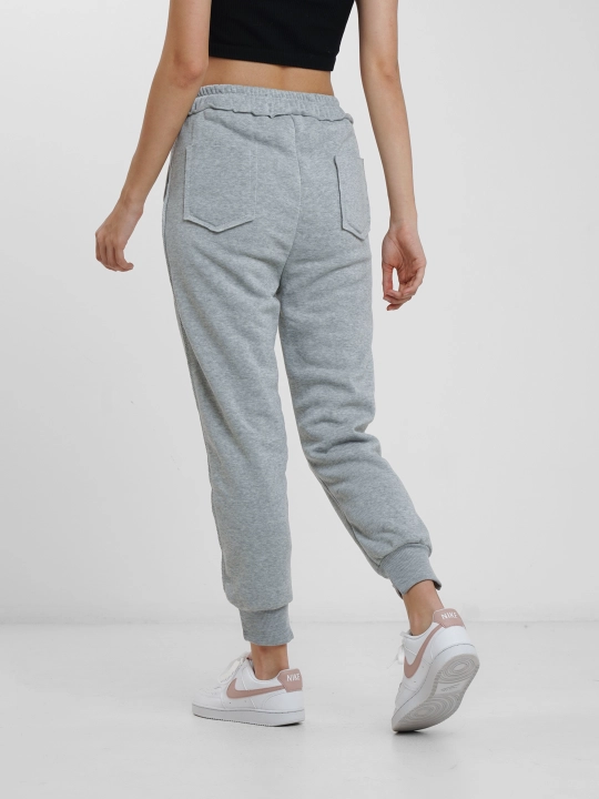 Cho'tkasi bo'yalgan jogger shimlari