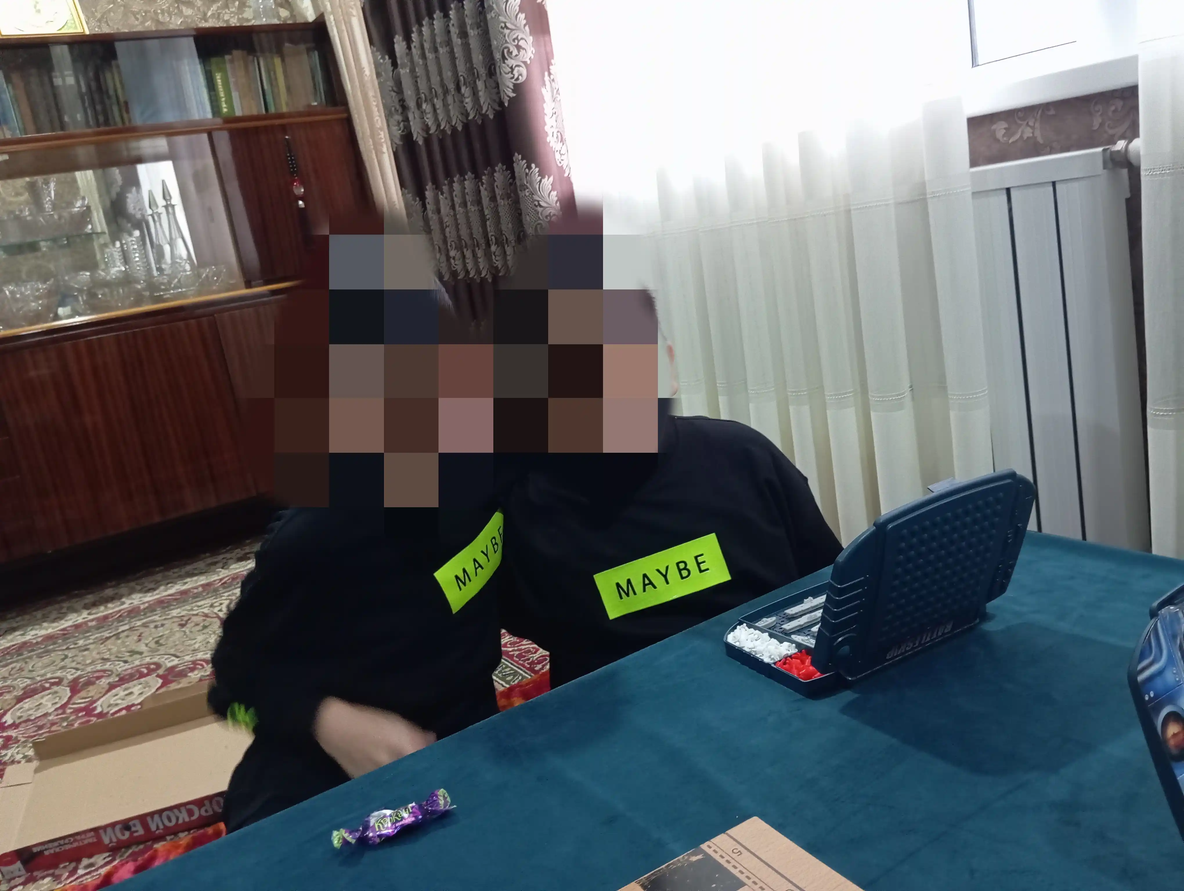 O'g'il bolalar uchun bahorgi sport kiyimlari to'plami, bosma naqshli