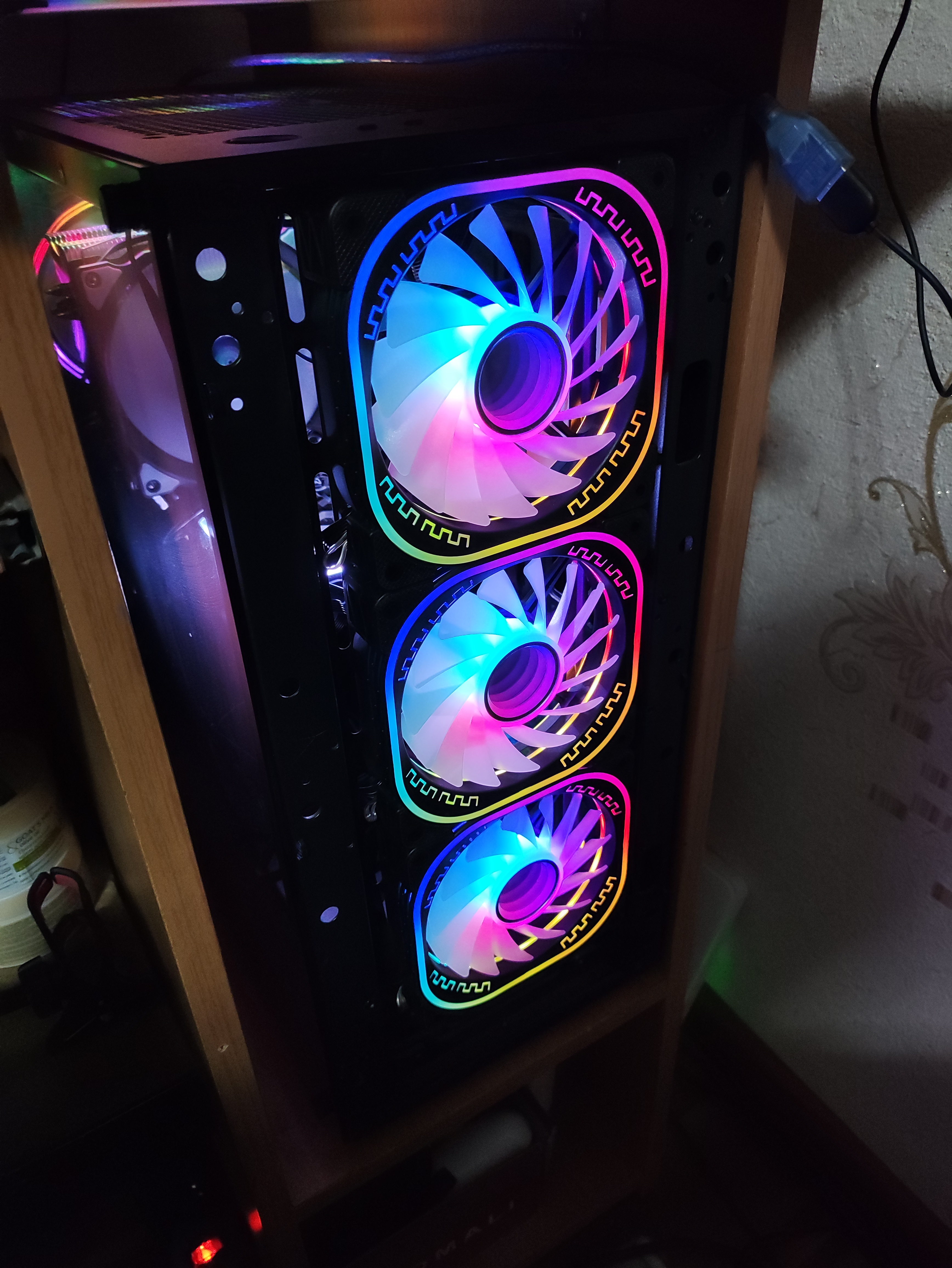 Sovutish ventilyator, rgb yoritgich bilan korpus uchun, 12 da 6 kontakt, 120 mm