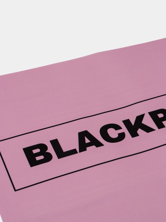 Pop guruhi bilan plakat Black pink, musiqiy guruh Black pink, A3