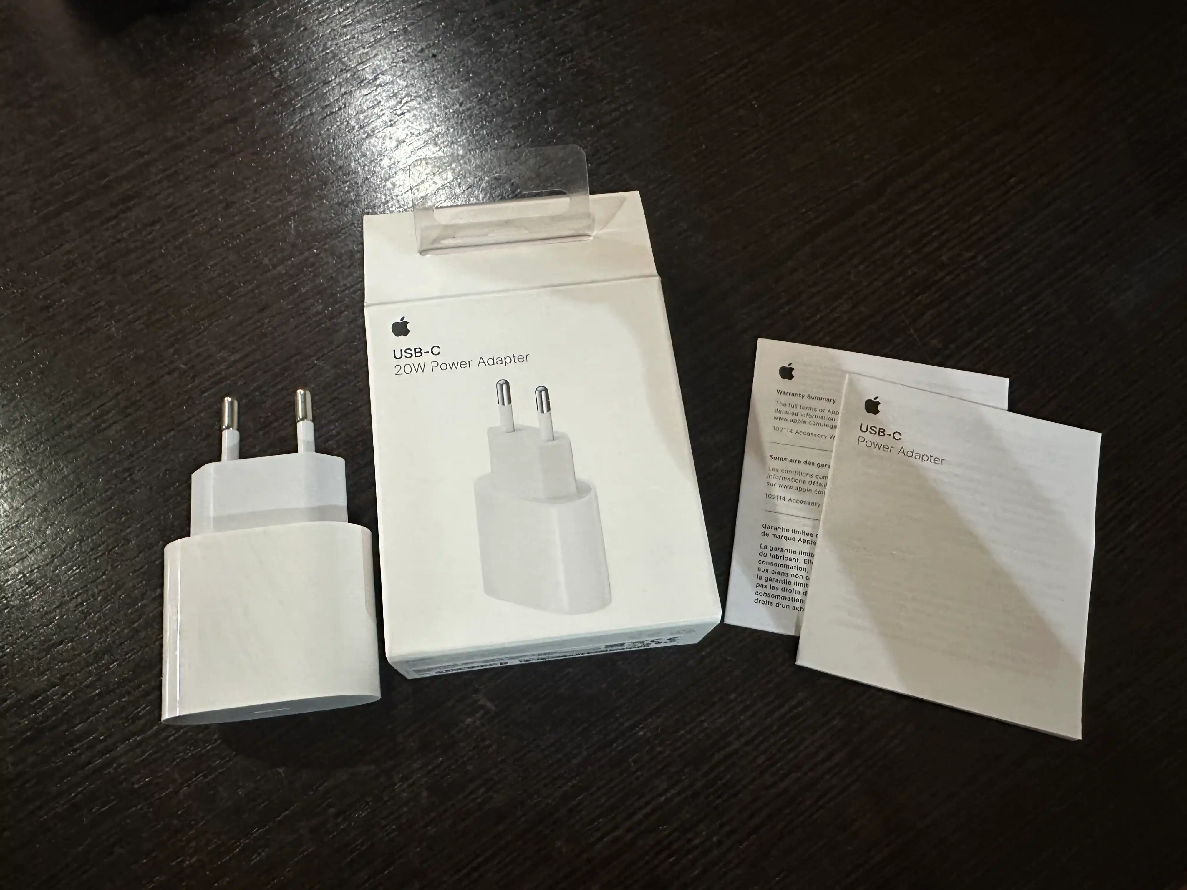 Apple USB-C 20W Power Adapter, блок питания для зарядки iPhone iPad iPod touch