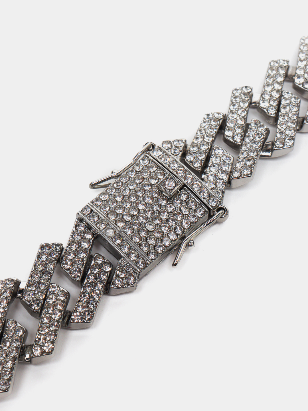 CD sotuvchi ayolning porno videolari Stolda kelinni sikdi