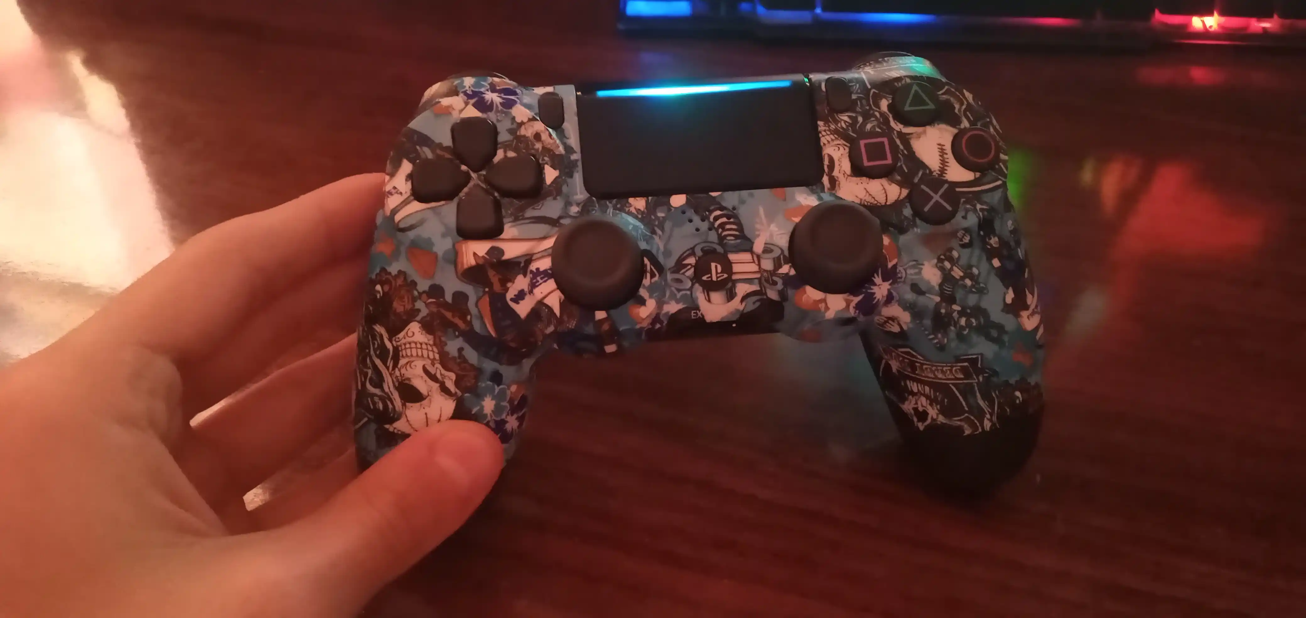Joystik PS4, Bluetooth, simsiz geympad komyuter va smartfonlar uchun kontroller