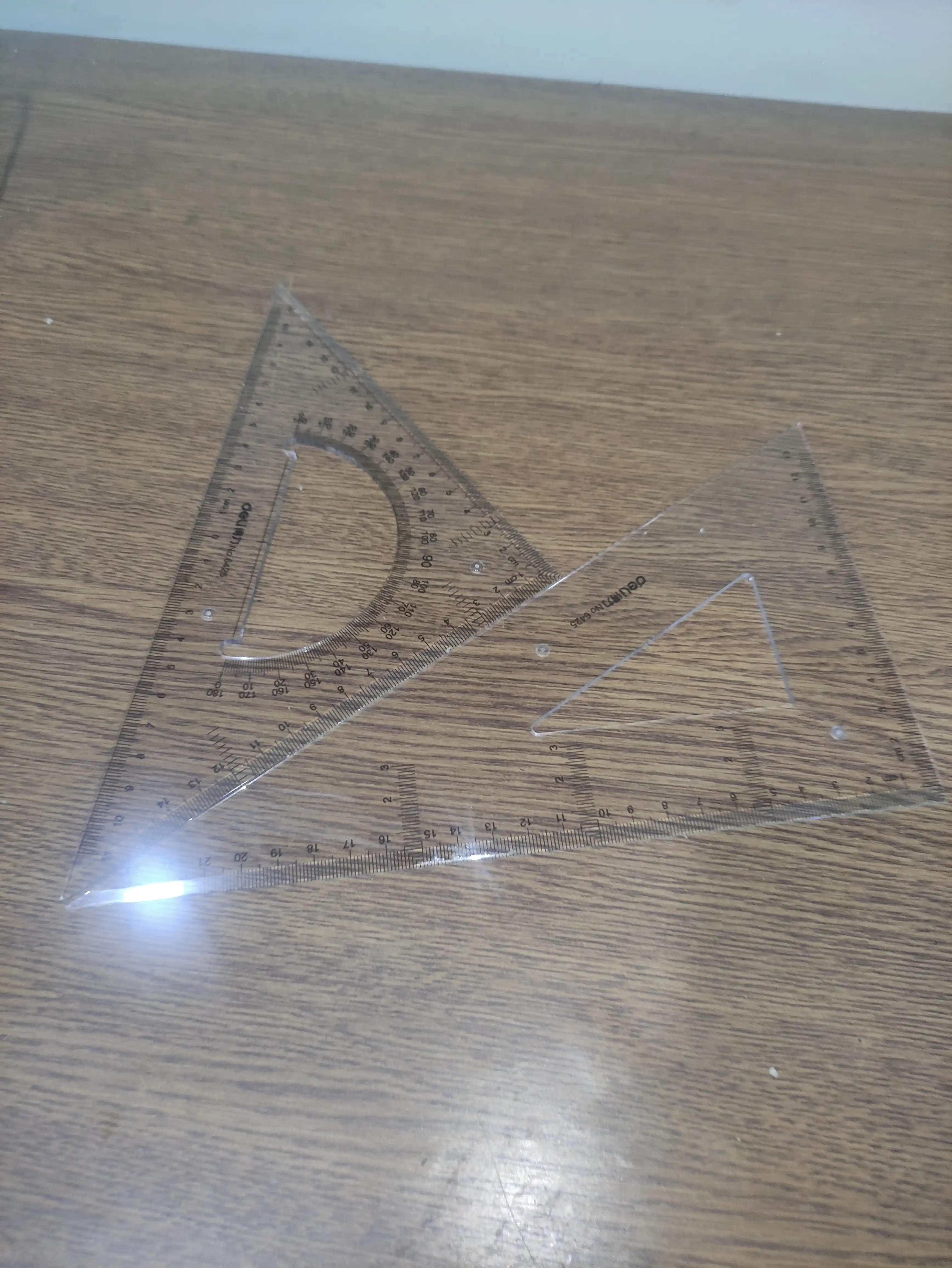 Ruler-uchburchak Deli 23 sm, 6425 + transportir