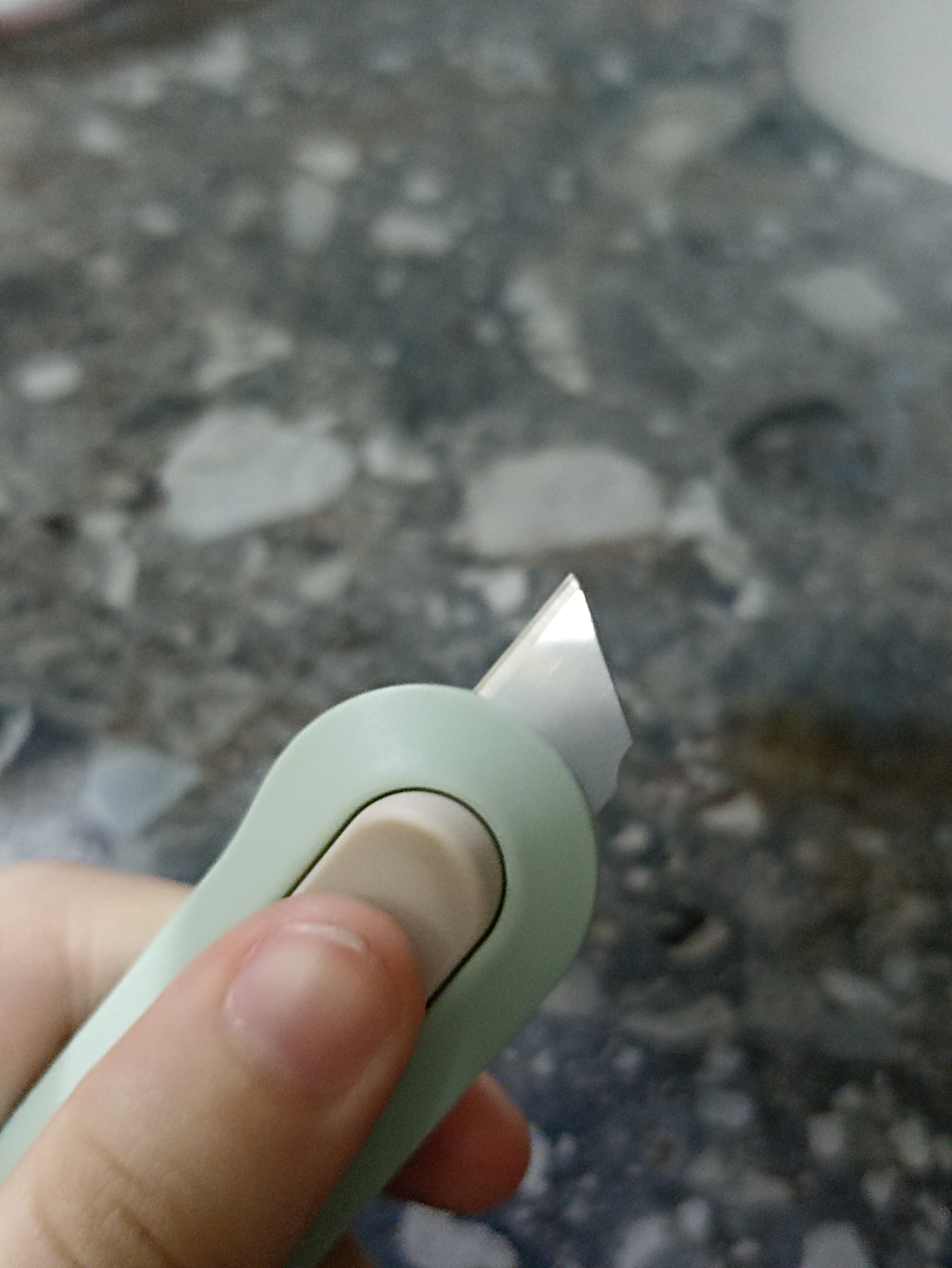 Kanselyariya pichog'i Deli NS065