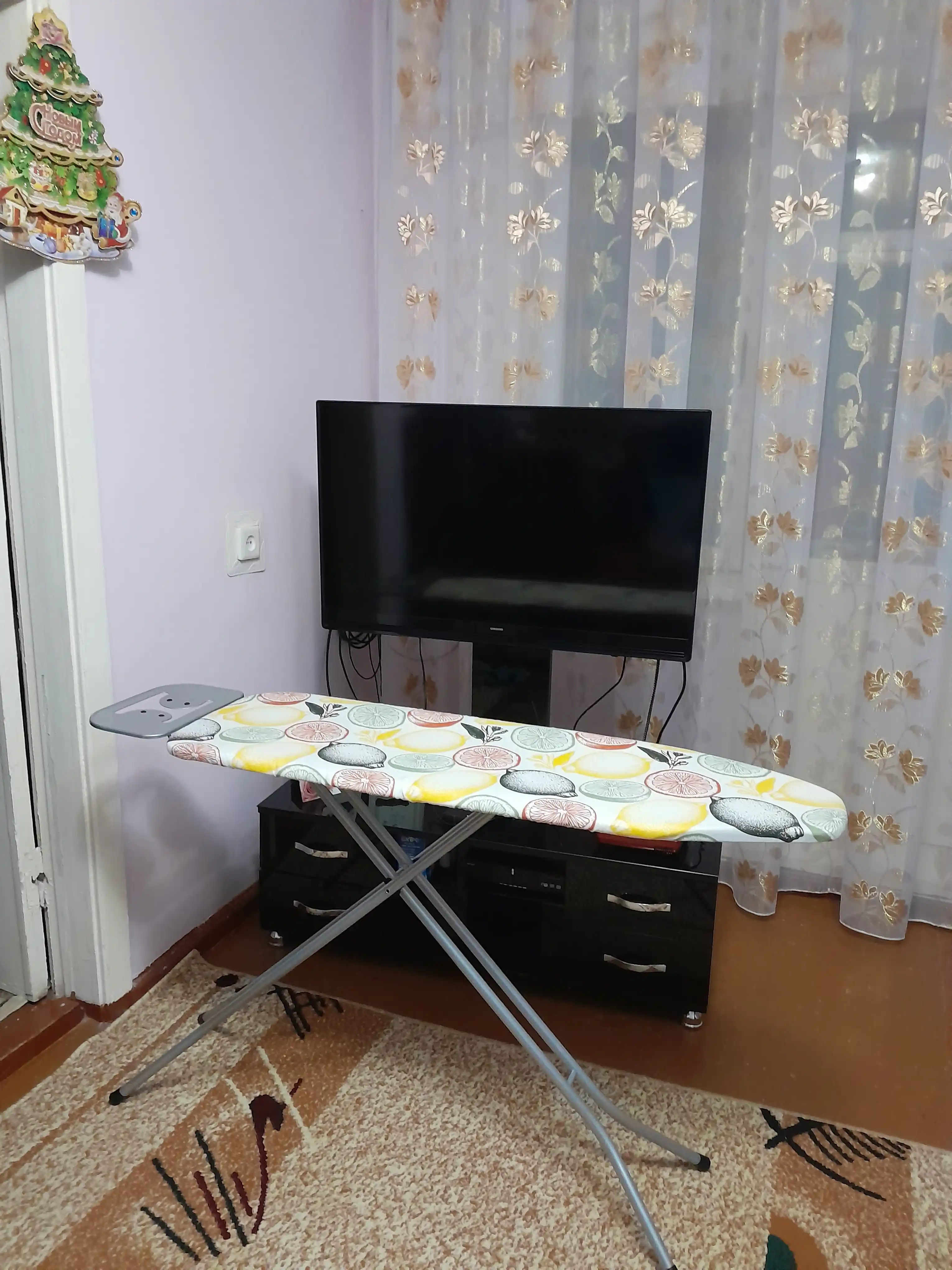 Гладильная доска с подставкой для утюга, складная, металлический корпус Perilla Eko Inci
