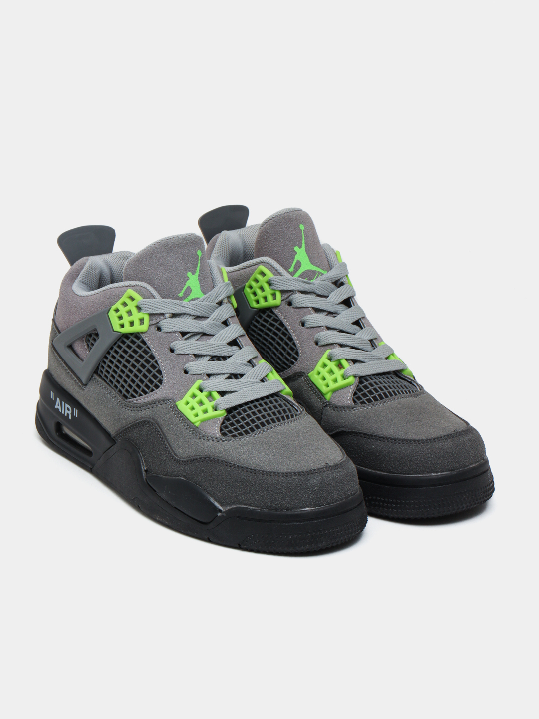 Tungi klublarda yalangoch qizlar