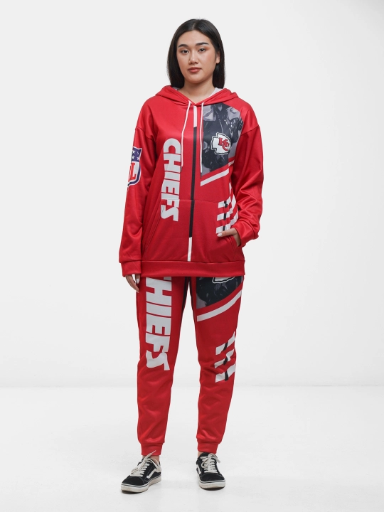 Ayollar uchun print bilan sviter, mikrofiberdan pullover - 