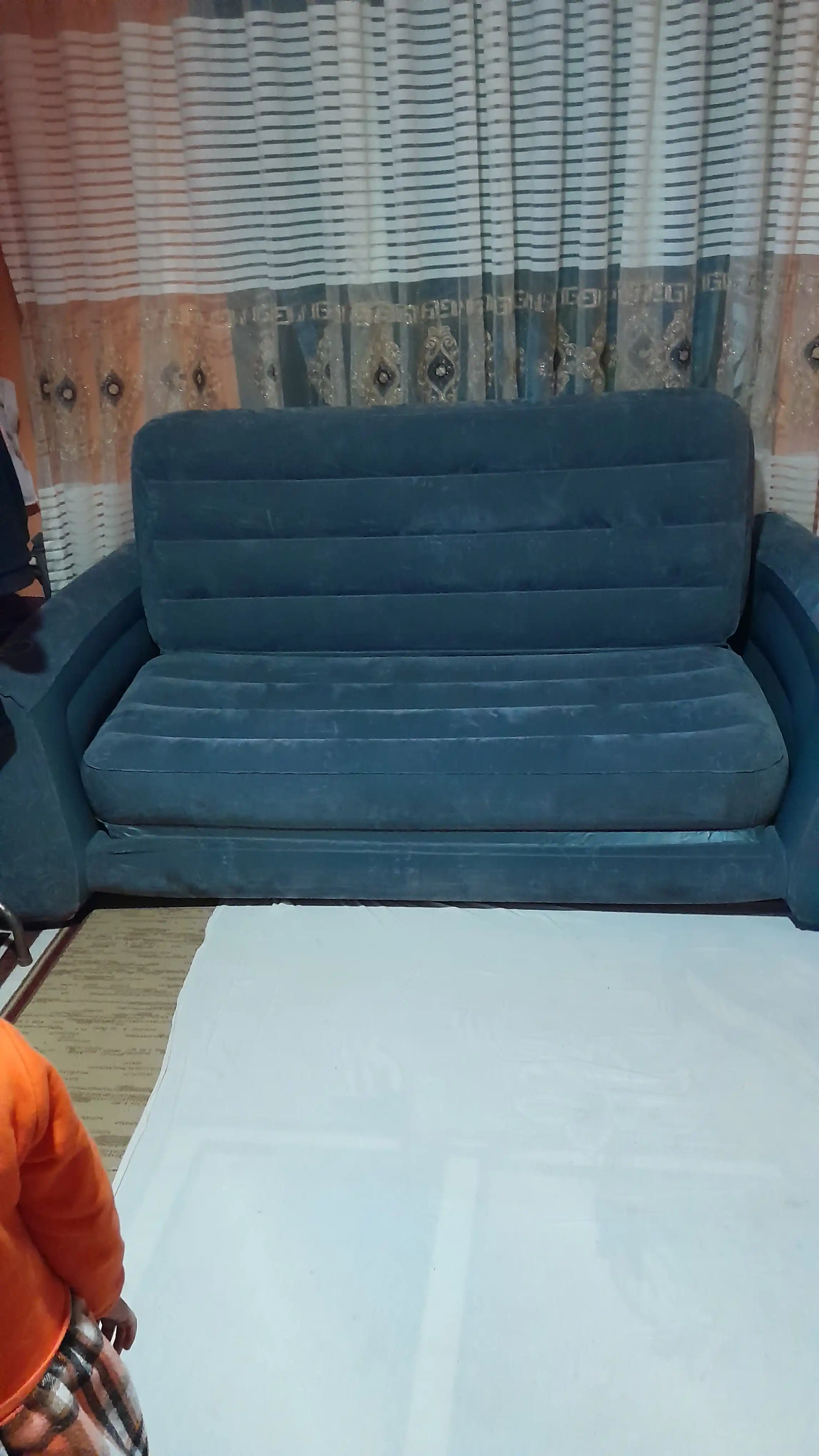 Надувное кресло Intex Pull-Out Chair, матрас трансформер, велюровый, 66551 и 66552, 2 в 1