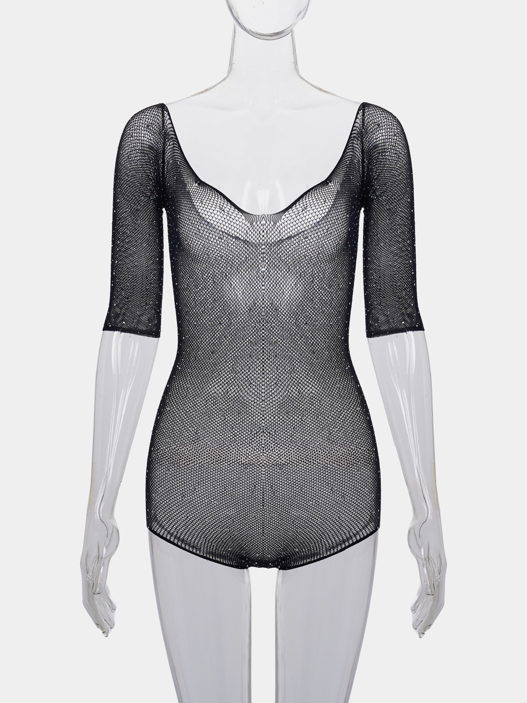 Rus pornosi: er 20 yoshli yigitlar bilan xotinining mushukiga kiradi