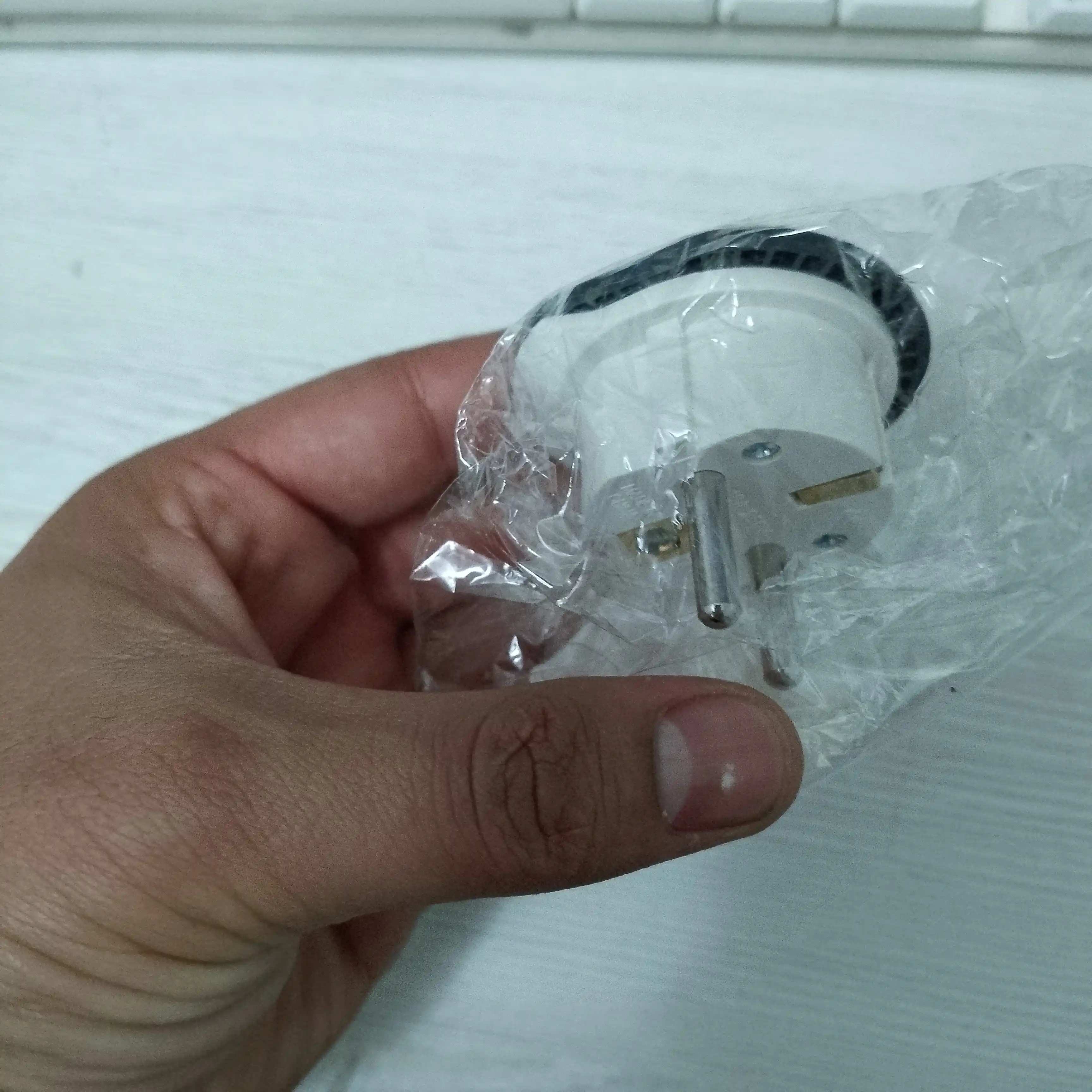 Adapter MerKan KT168 16A, terminator