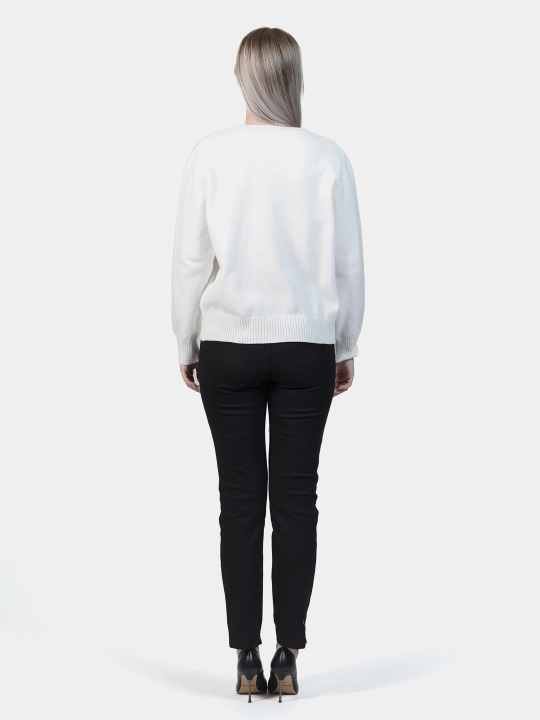 Sviter yozuvli Loewe