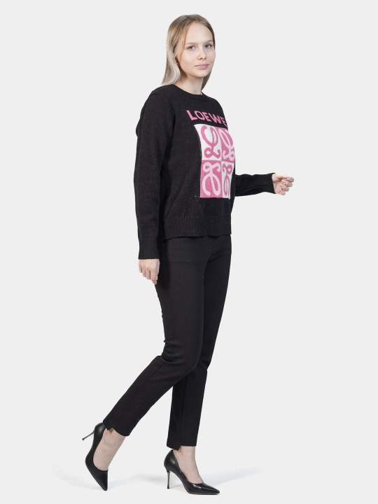 Sviter yozuvli Loewe - 
