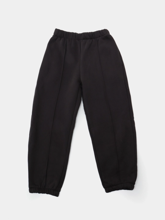 Bolalar kostyumi, sport, flis ustida
