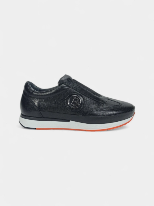 Erkaklar uchun Premium Black charm krossovkalar – tabiiy charm va zamsha, qulay taglik