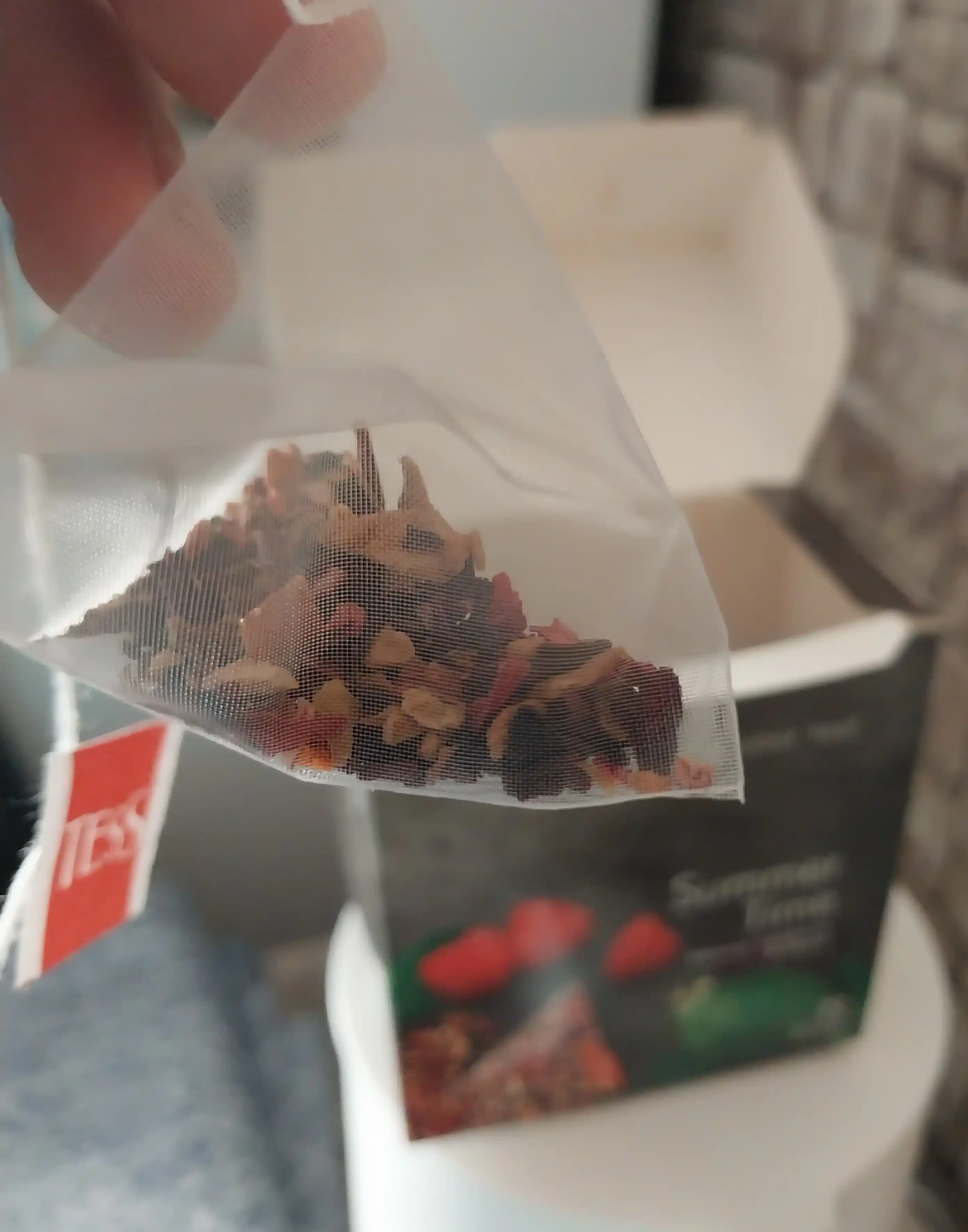 Qora choy Tess Summer time piramidalarda, 1.8 gr * 20 dona