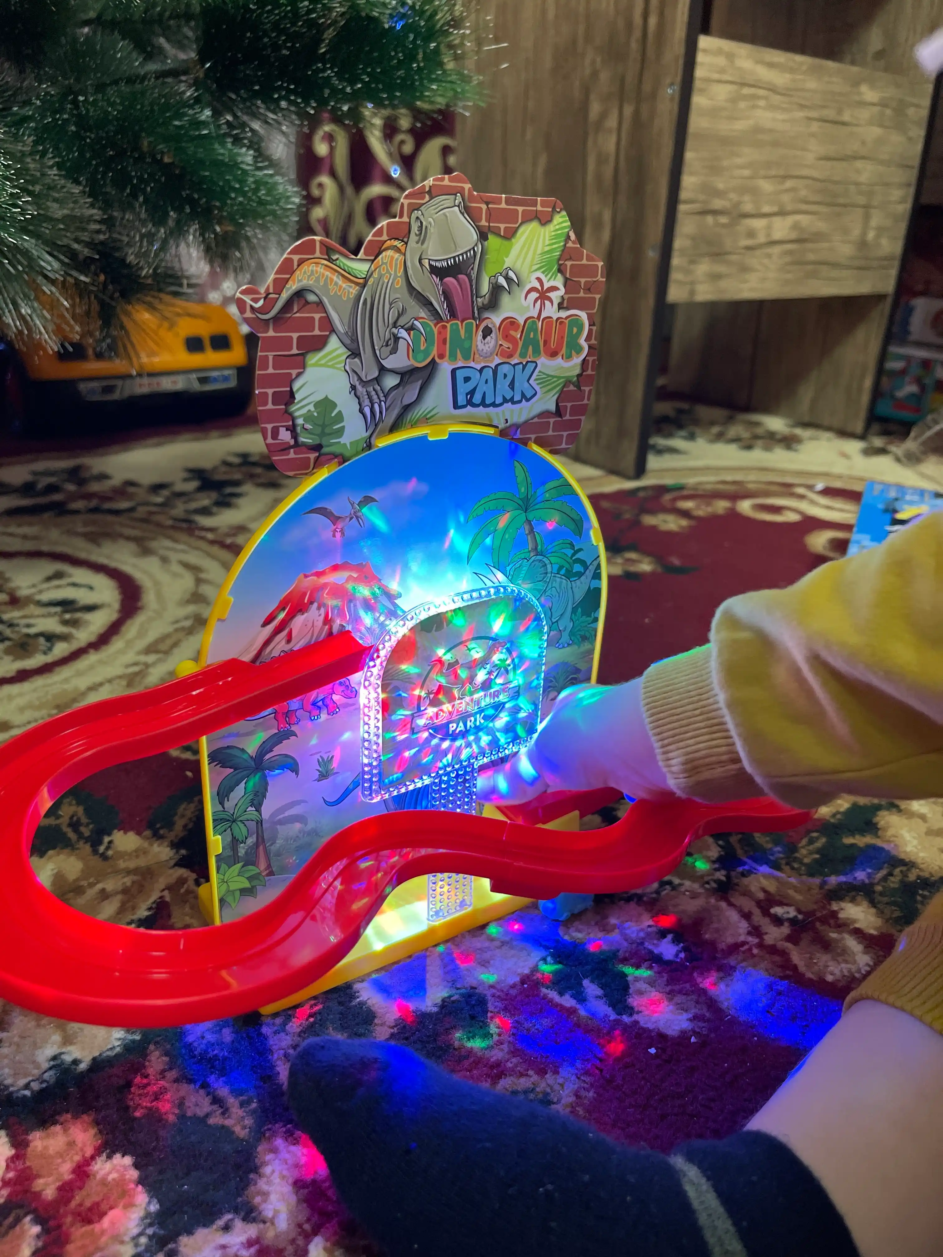 Горка Dino Park со светом и звуком, 88500 Код. 01796