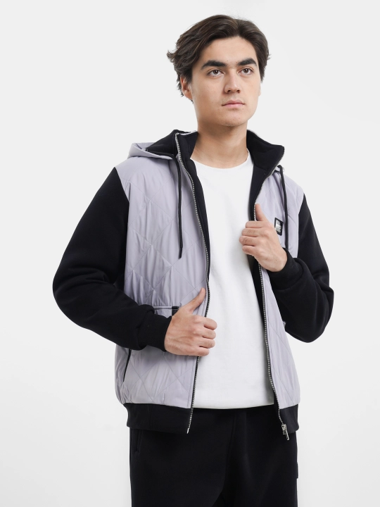 Erkaklar sport kostyumi