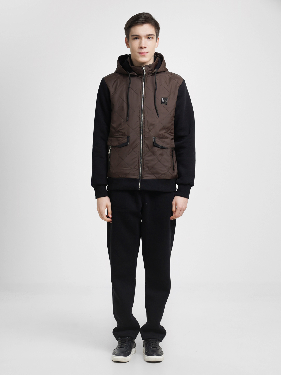 Jojaning pantiesining orqa korinishi