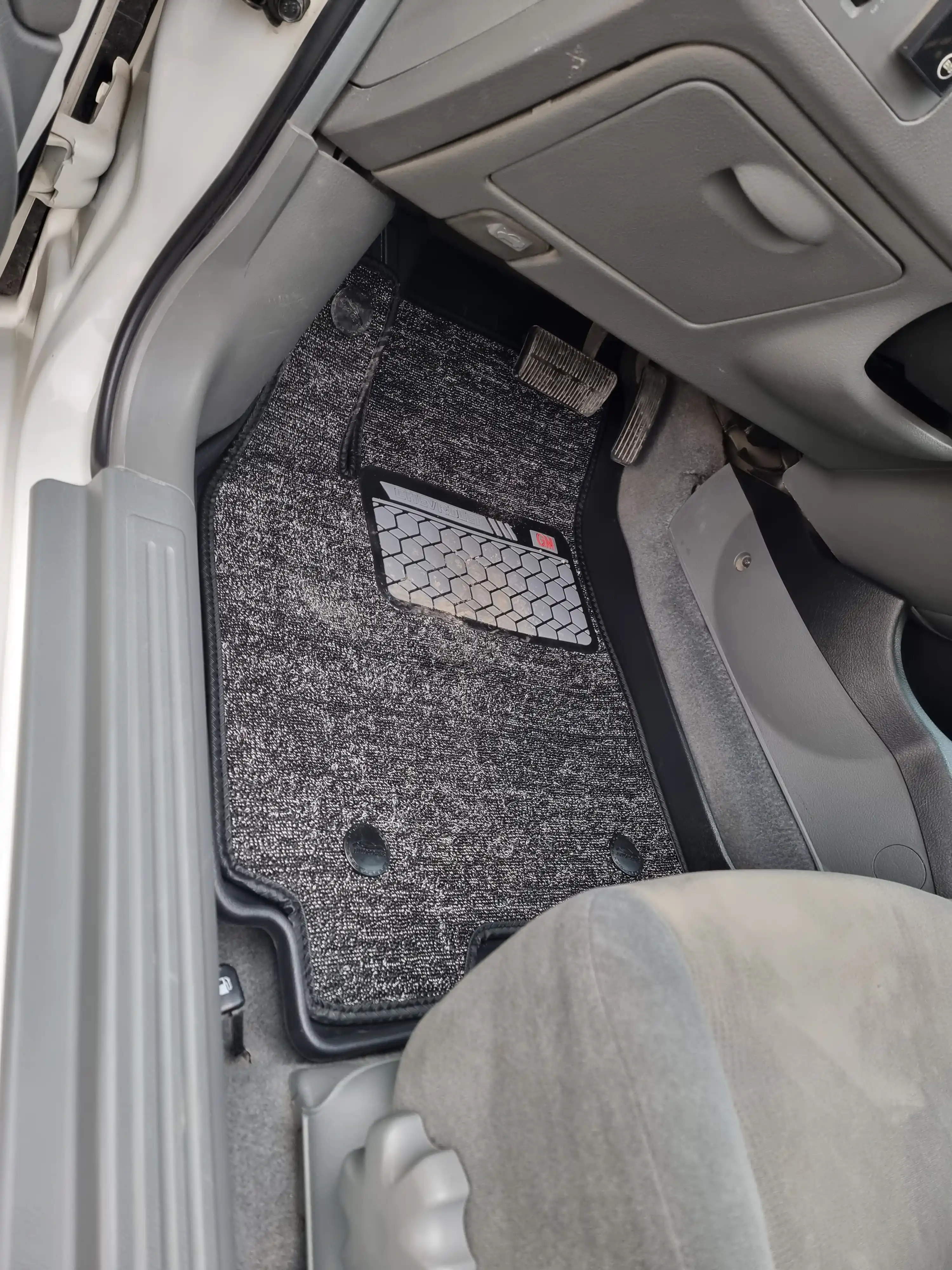 6D и 7D коврики-полики в салон Spark,Damas,Cobalt,Lacetti,Matiz,Nexia,Tracker 2, Onix,Labo
