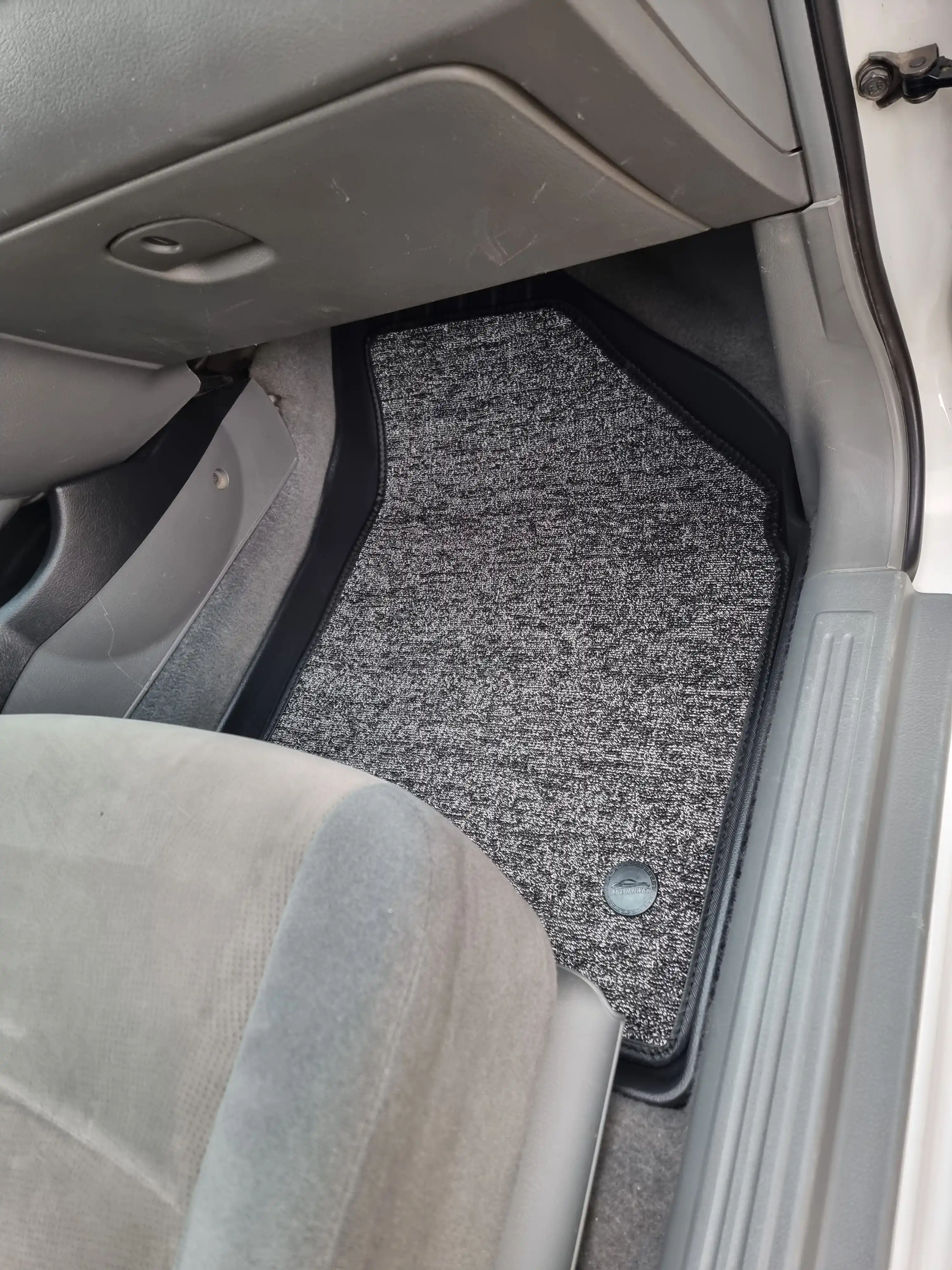 6D и 7D коврики-полики в салон Spark,Damas,Cobalt,Lacetti,Matiz,Nexia,Tracker 2, Onix,Labo