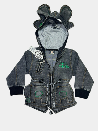 Yetuk ayol shisha bilan onanizm qiladi