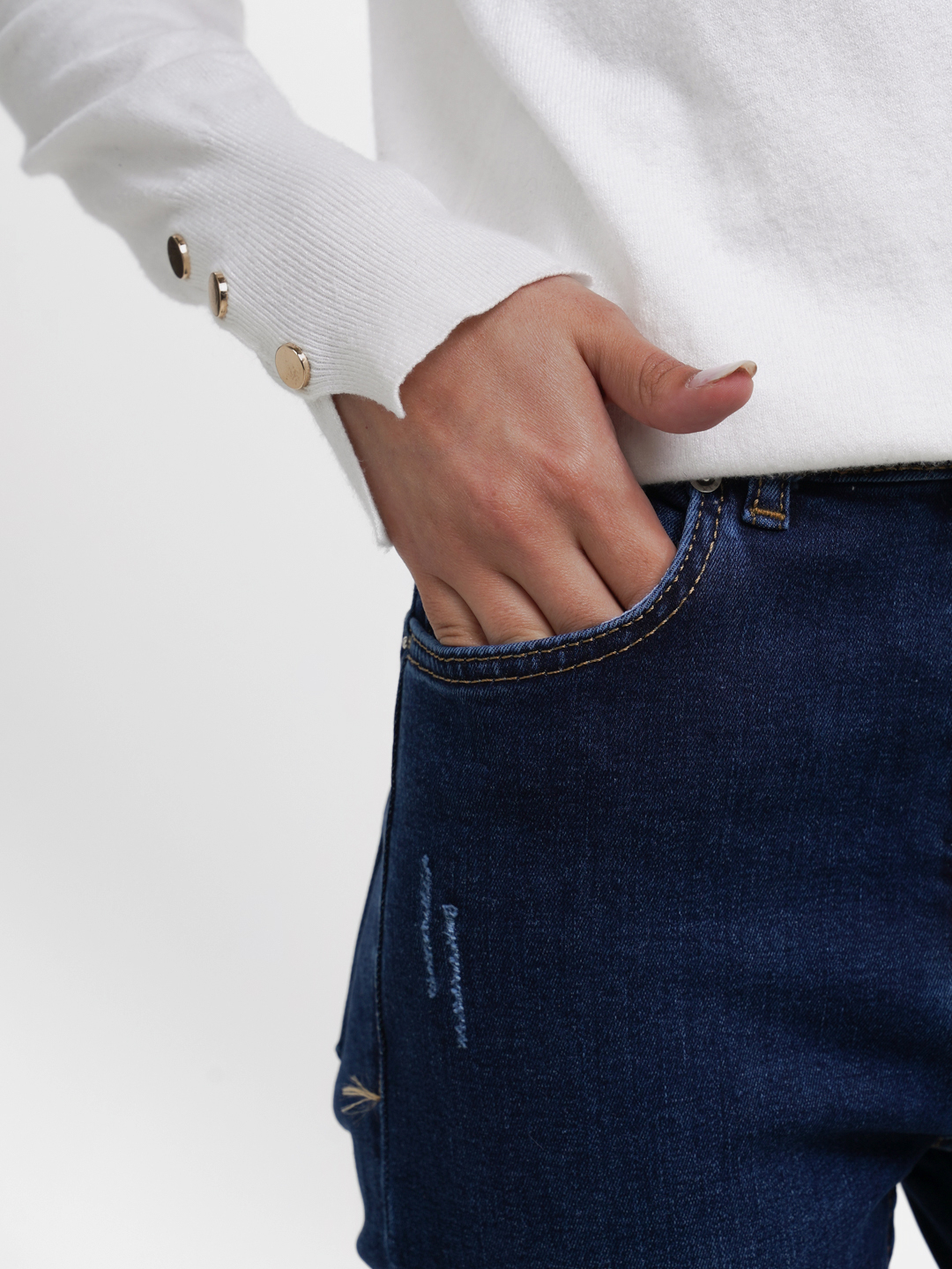 Men erotik kitoblarni sotaman.