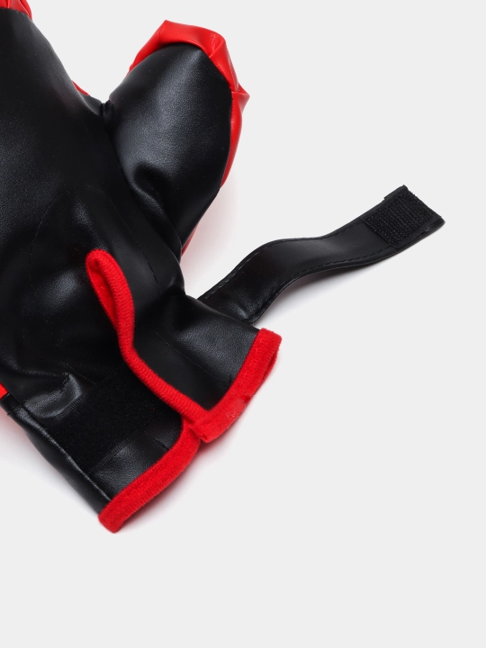 Боксерская груша со стойкой и перчатками