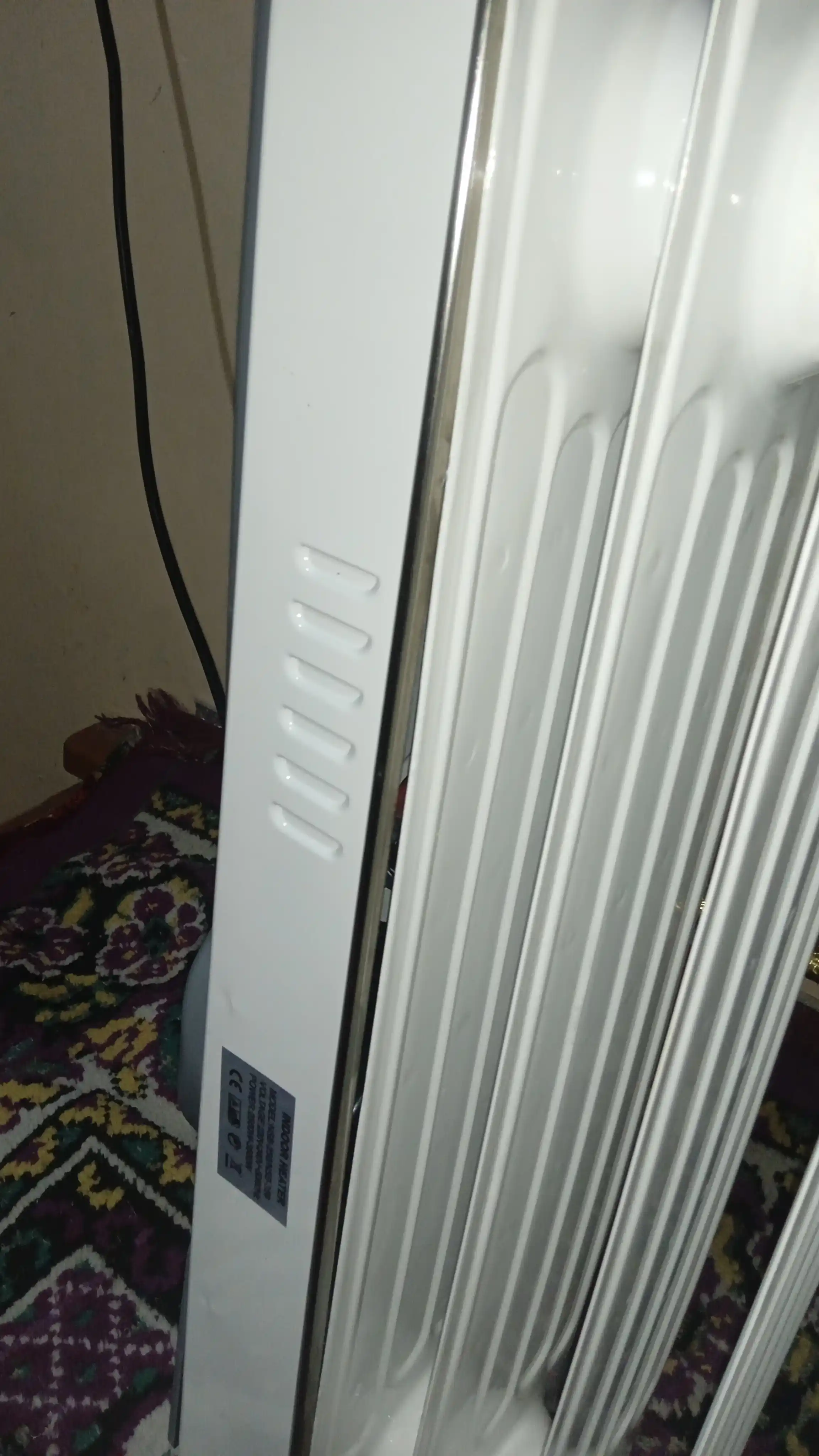Moyli isitgich, 13 qovurg'ali, termostatli + quritgich, 2900 vt, 35 m2