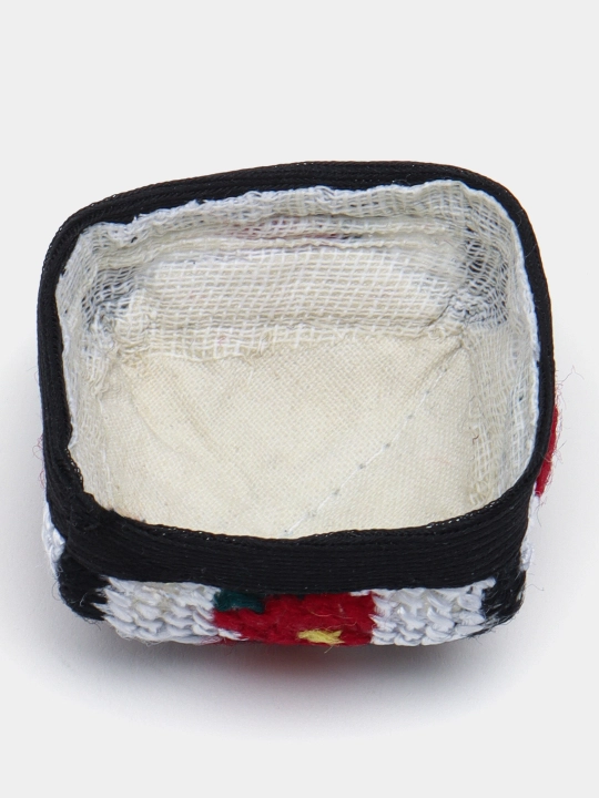 Suviner do'ppiсhа, 3 * 3 sm