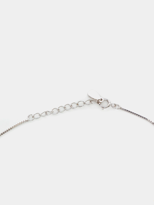 Ayollar uchun kumush zanjir, Sumayya Silver