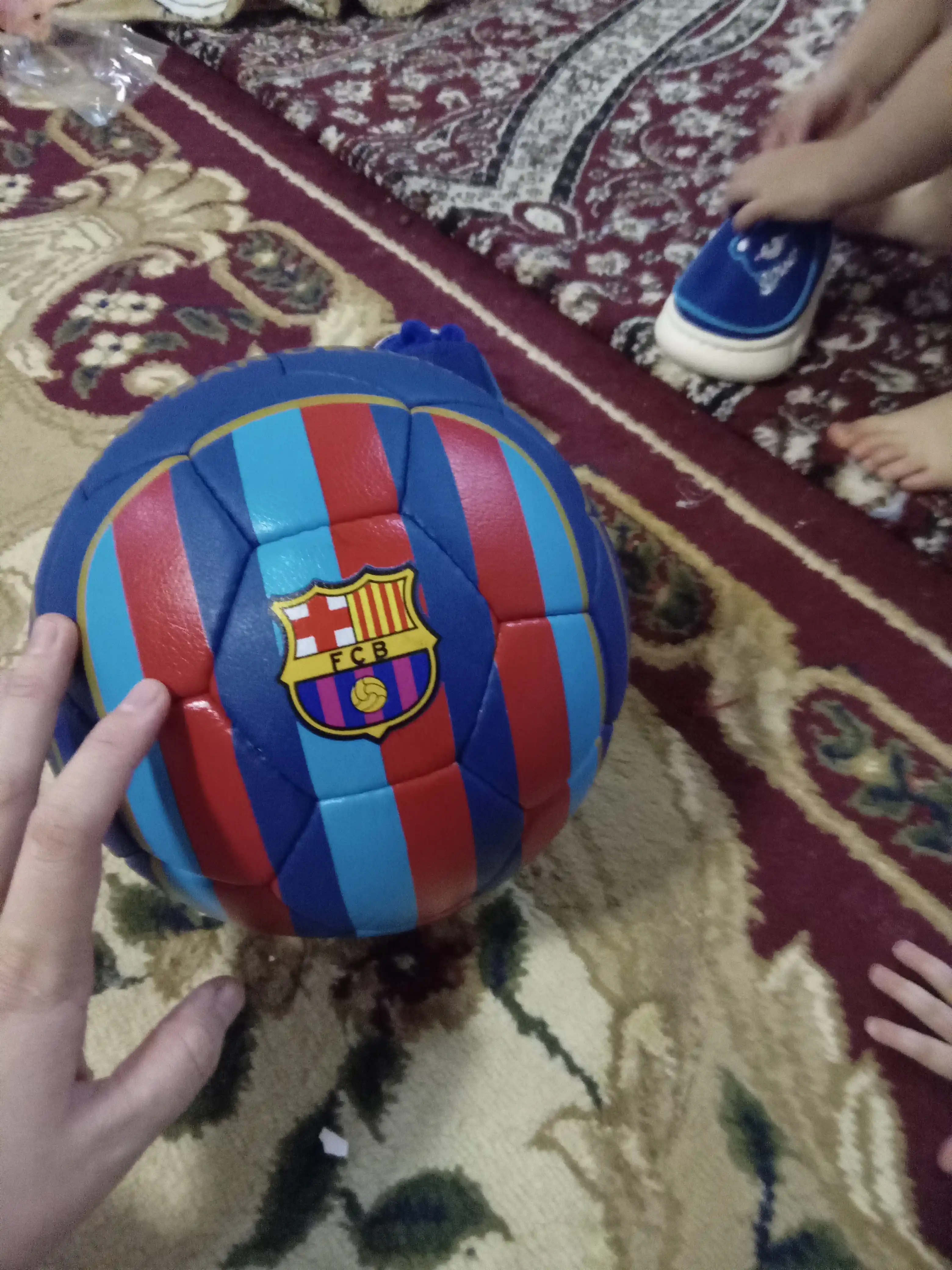 Futbol komаndalari maxsus logotipi tushurilgan futbol topi, 5 o'lcham