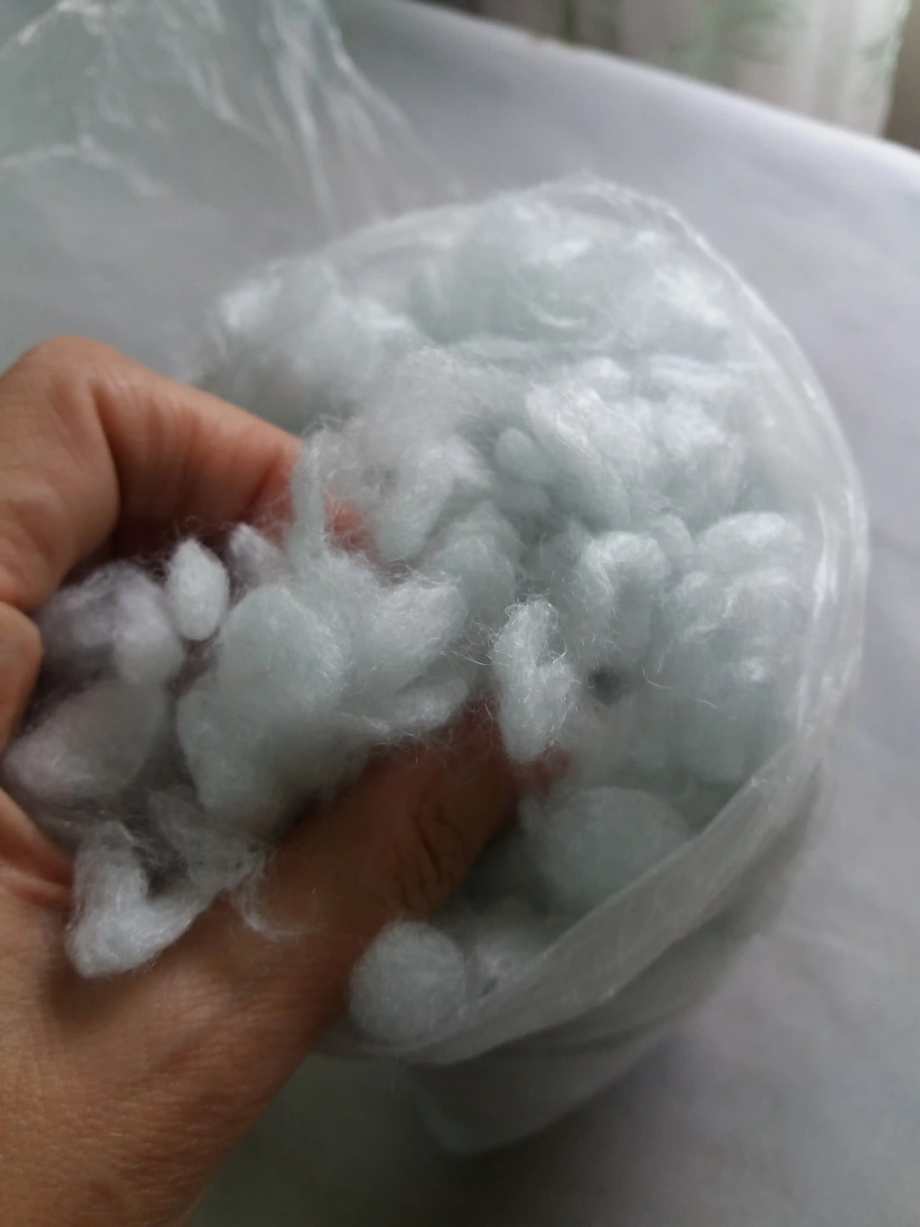 Holofiber, o'yinchoqlar, yostiqlar va kiyimlar uchun to'ldiruvchi, sintepon, sintepux