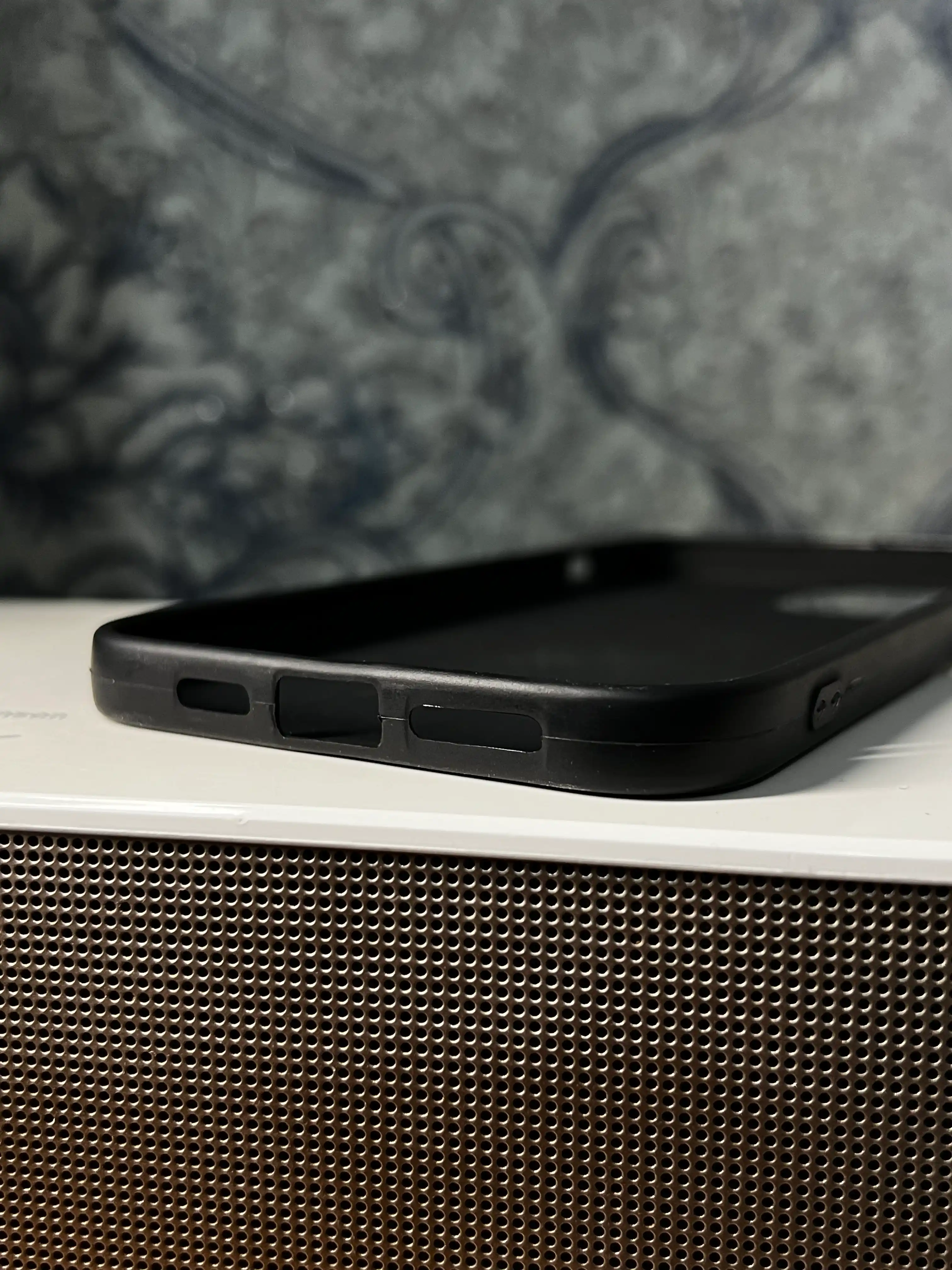 Silikon qora matli g'ilof iPhone 12, 13, 14, Mini Pro Max Plus uchun