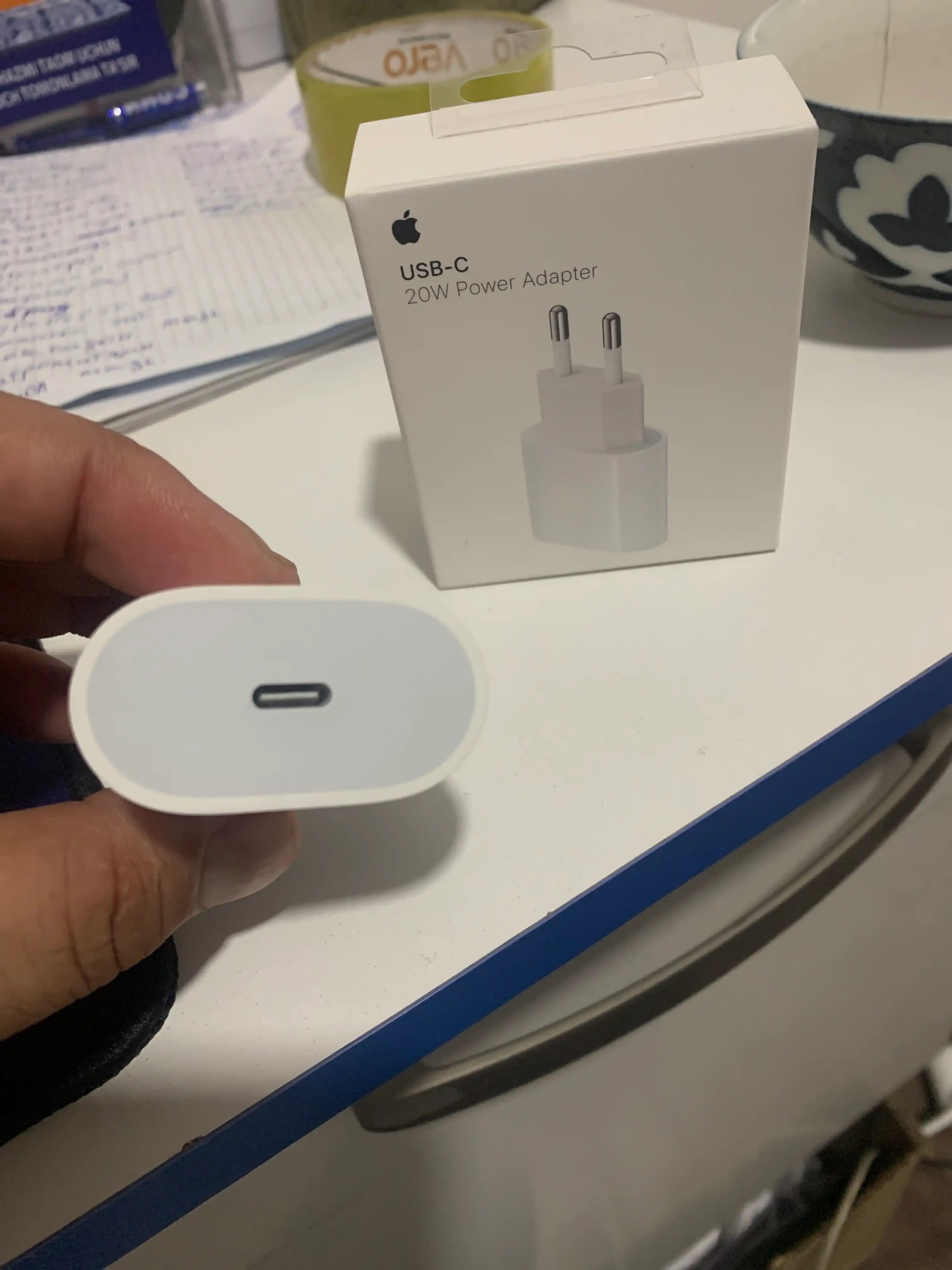 Apple USB-C 20W Power Adapter, блок питания для зарядки iPhone iPad iPod touch