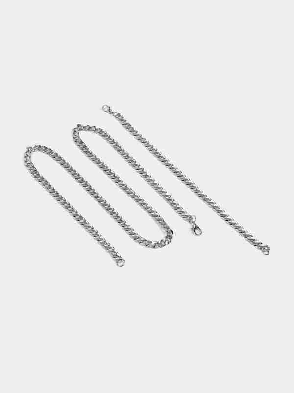 Mashinadan külotsiz surat Qizlar ortasida otkazilgan sorovda ular mushtlashni sinab korishni xohlaysizmi, deb soradi