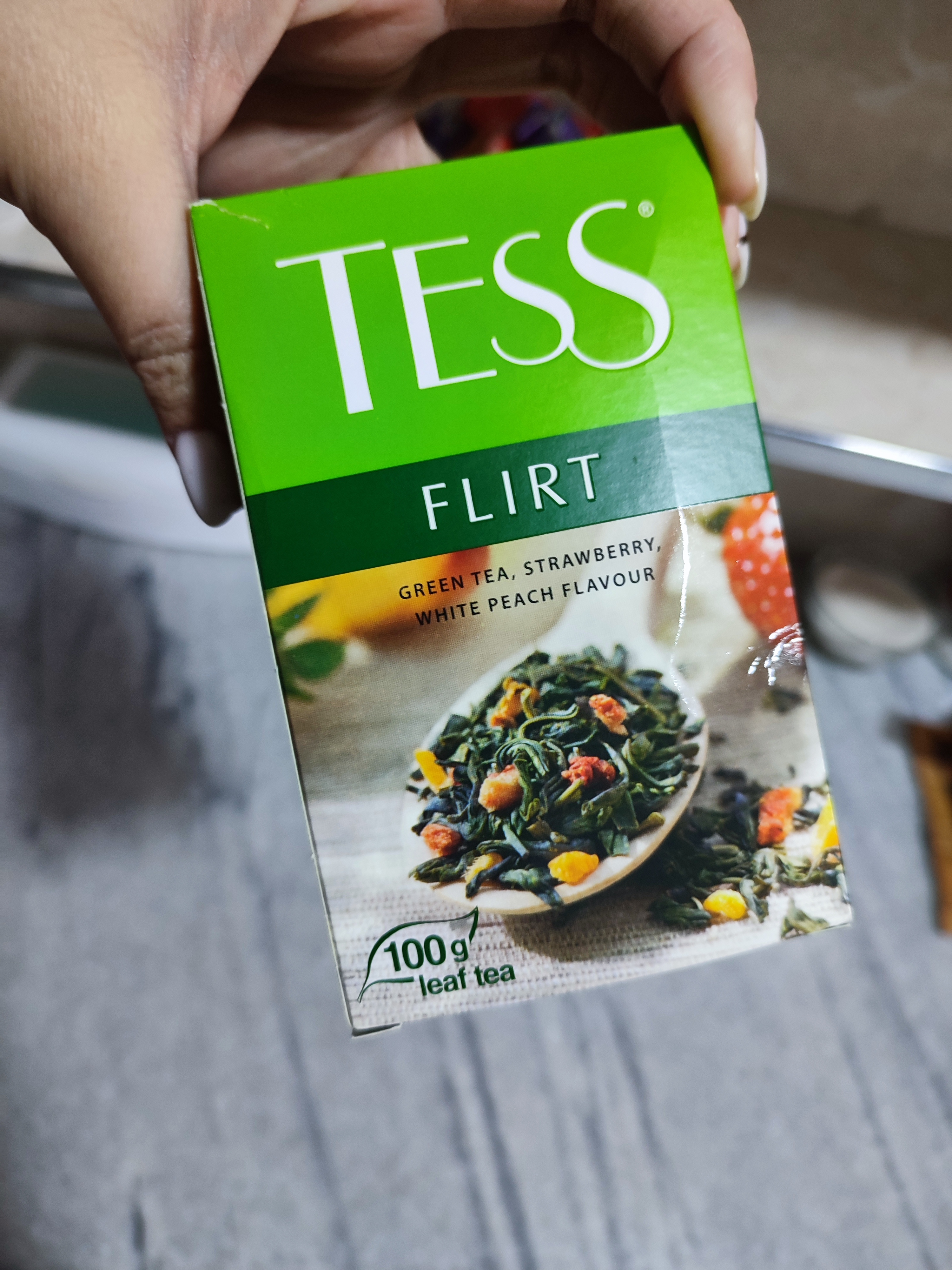 Ko'k bargli choy Tess Flirt, 100 gr