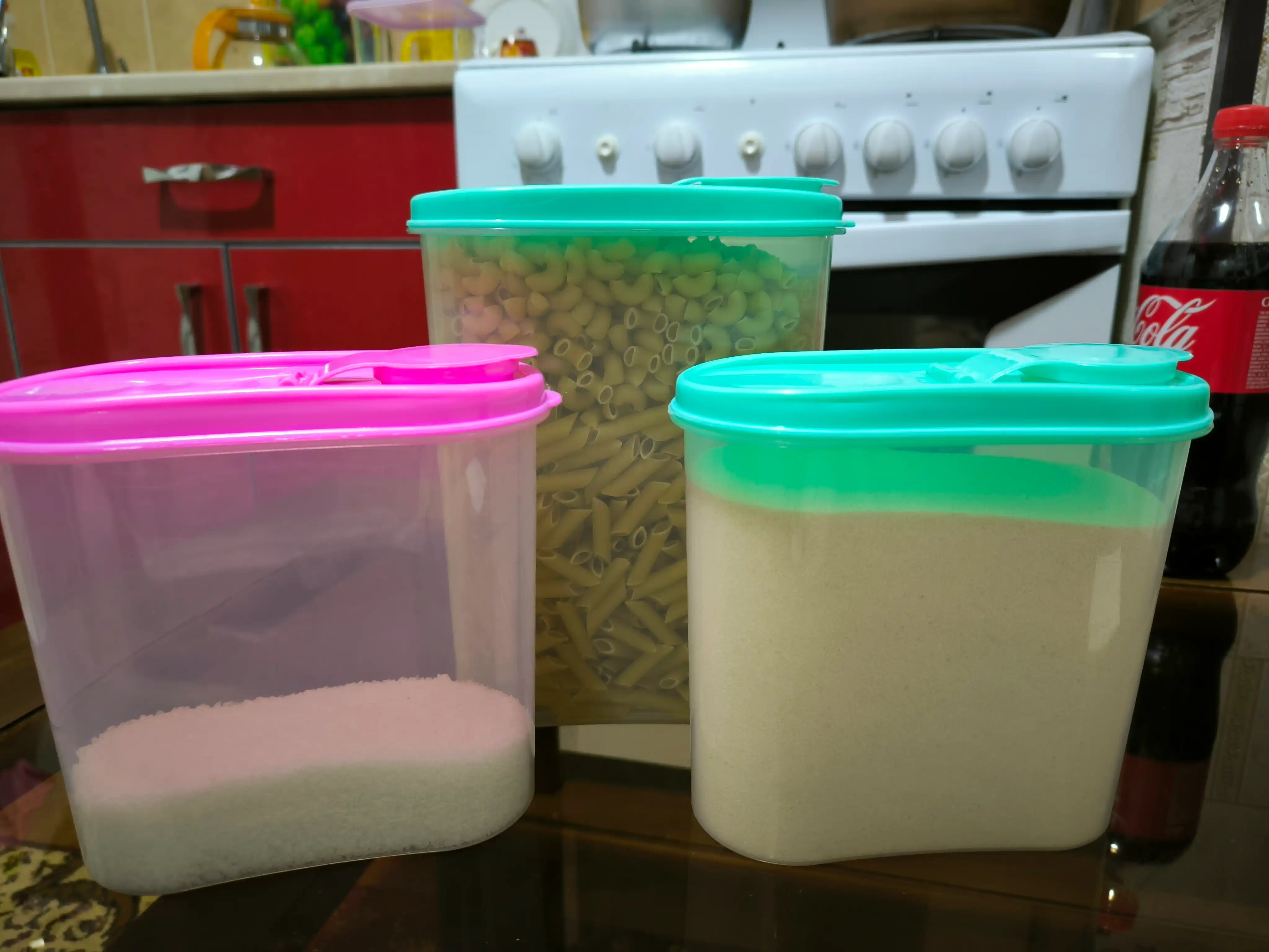 Контейнеры для хранения сыпучих продуктов
