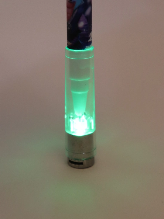 Yorqin hunar ko'rsatuvchi ruchka Pen Spinning, magnitli, gelli