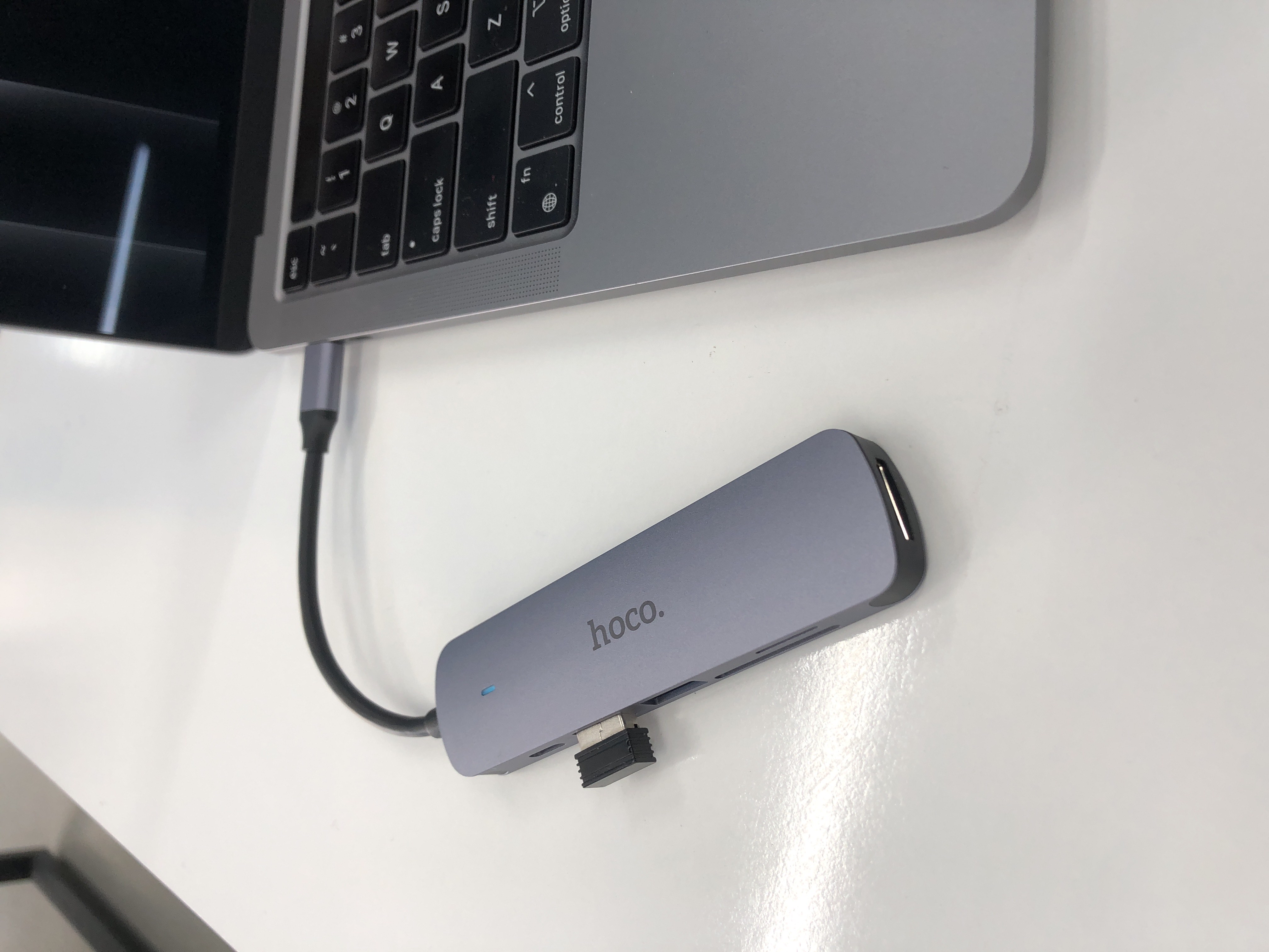Hub adapter Type-C HDTV PD USB3.0 USB2.0 SD TF HUB Hoco HB28
