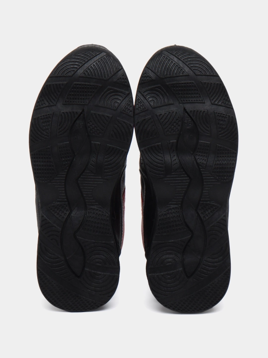 Krossovkalar, ayollar uchun