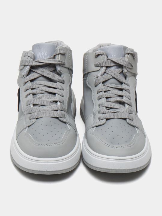 Женские кроссовки air Jordan